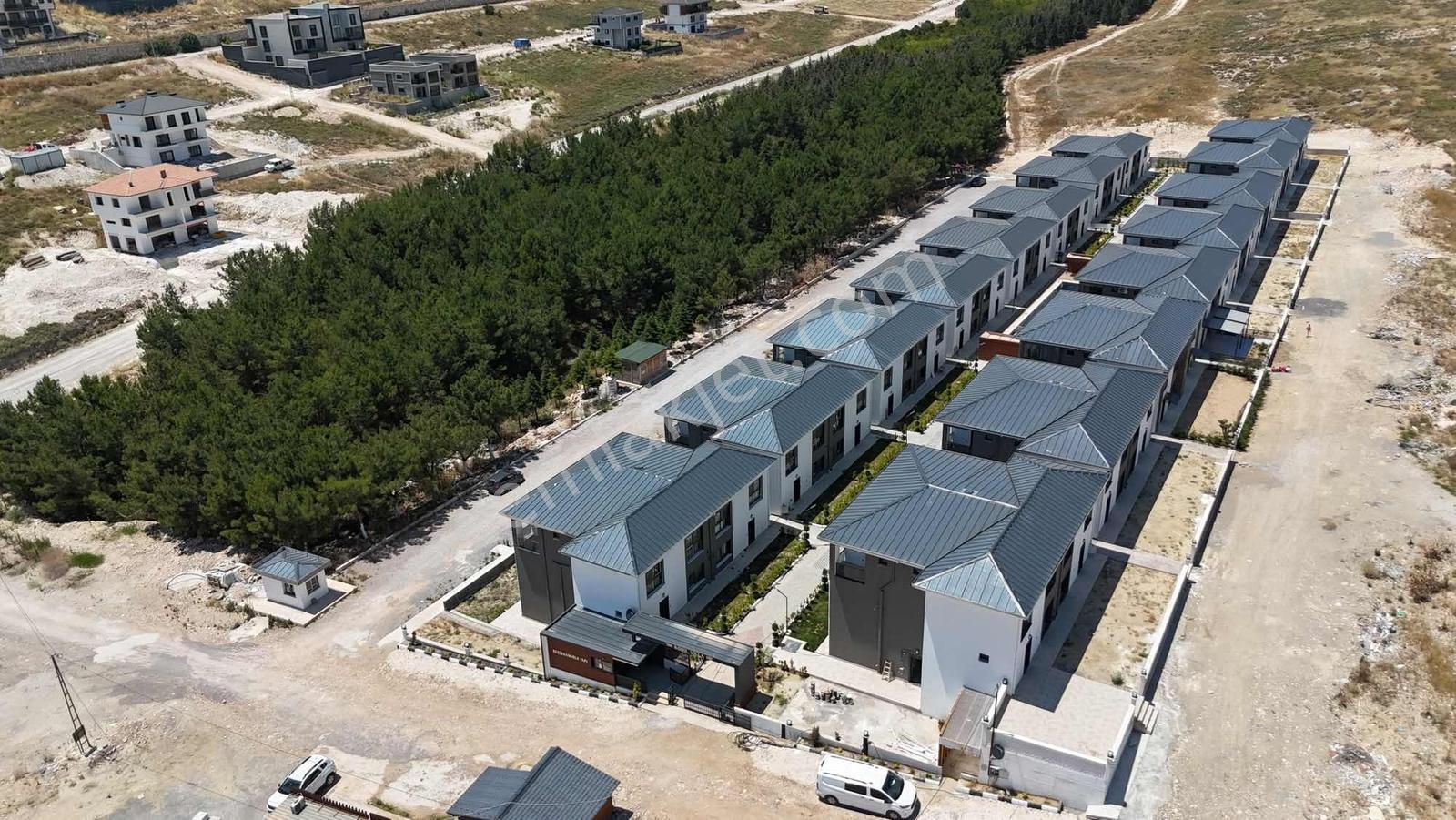 Havuz Cepheli Modern Yaşam Fırsatı - Görsel 4