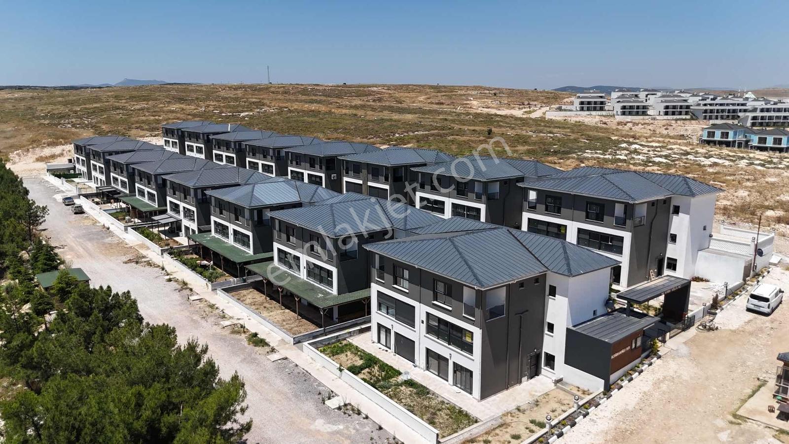 Havuz Cepheli Modern Yaşam Fırsatı - Görsel 5