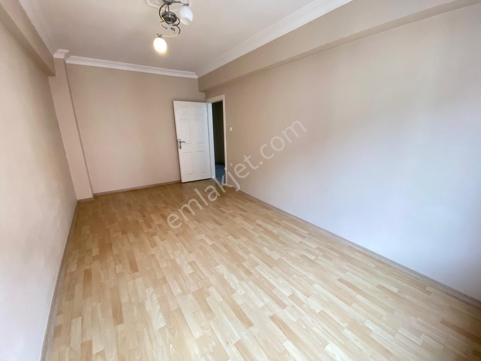 Tuğra' Dan Şeyhsinan Mah.merkezi Konumda 2+1 Temiz Kiralık Daire - Görsel 13