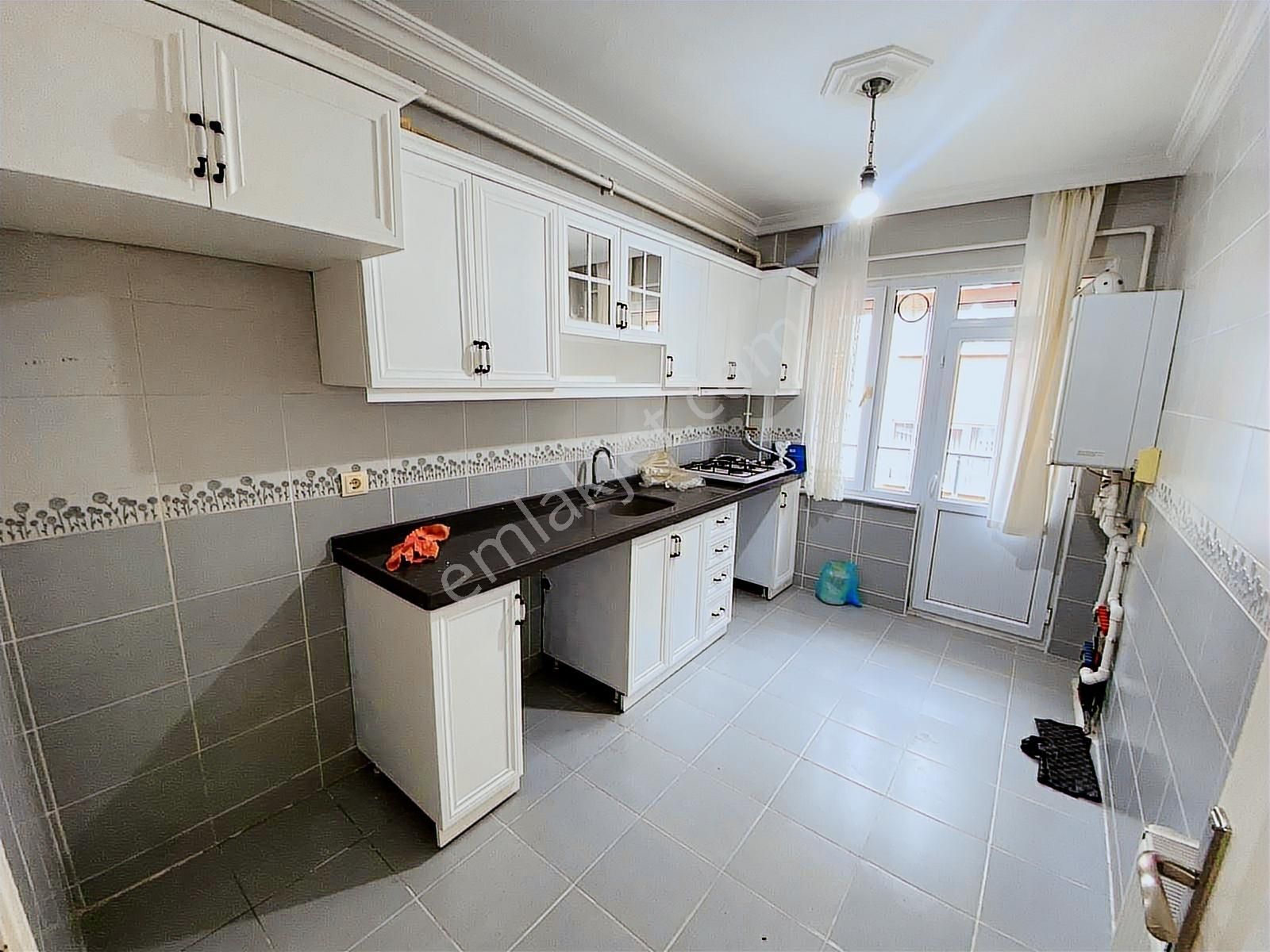 Tuğra' Dan Şeyhsinan Mah.merkezi Konumda 2+1 Temiz Kiralık Daire - Görsel 3