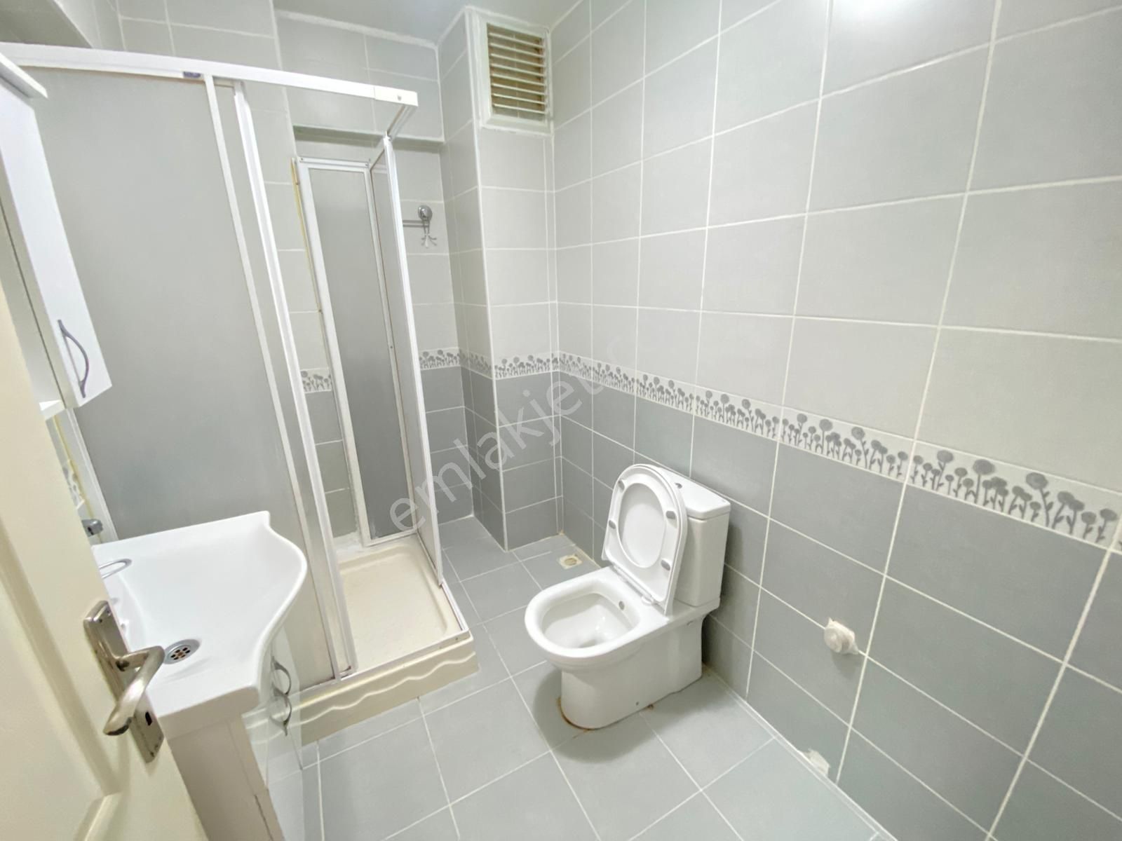 Tuğra' Dan Şeyhsinan Mah.merkezi Konumda 2+1 Temiz Kiralık Daire - Görsel 7