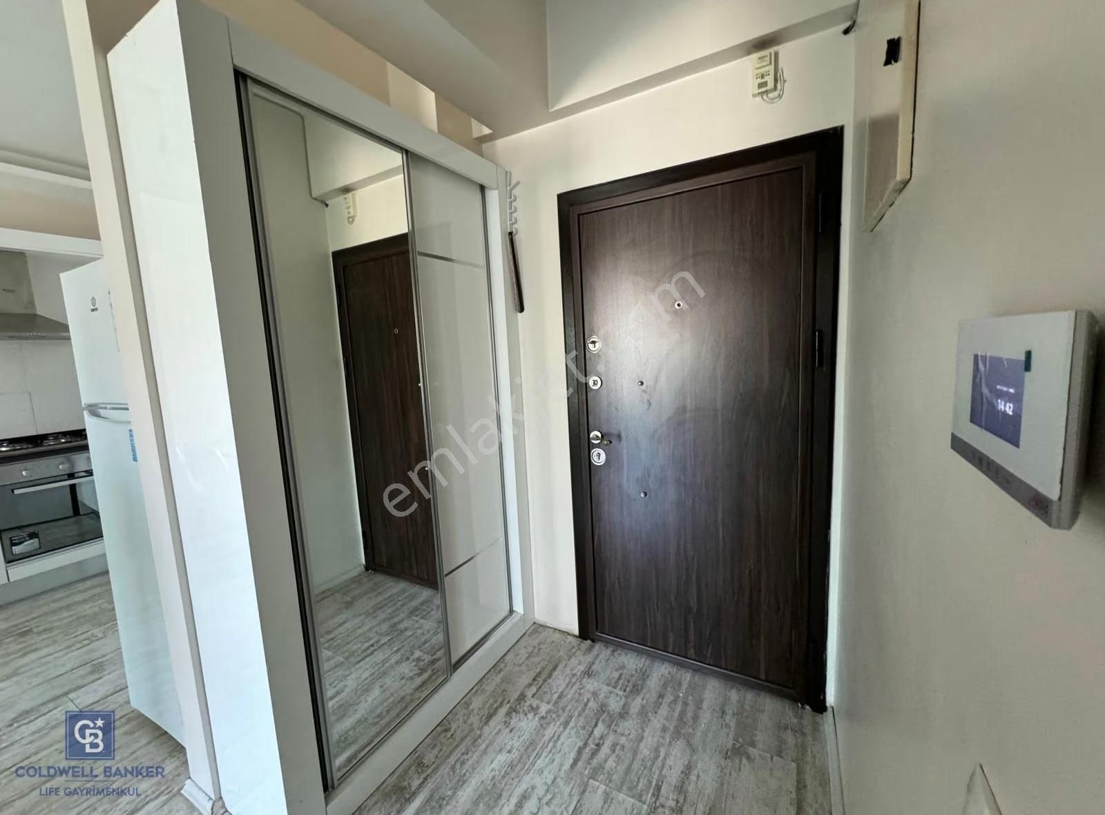 Çiğli Havuzlu Sitede Eşyalı Büyük 1+1 Kiralık Daire - Görsel 10