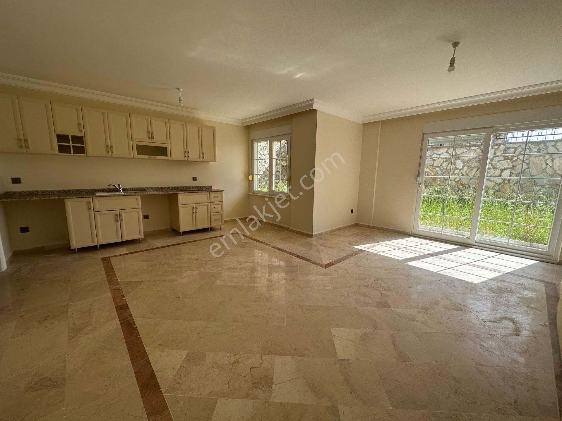 Satılık -villa Bektaş/alanya 6+1 Müstakil Geniş Villa