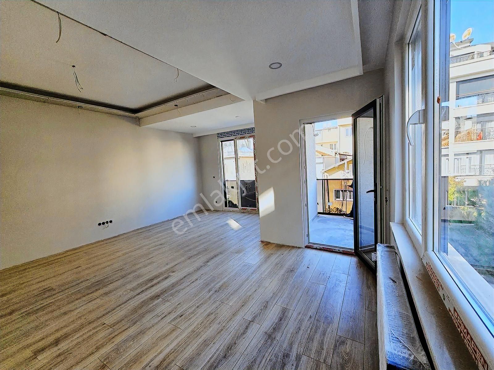 Sıfır Butik Sitede 3+1 Ebeveyn Banyolu Ön Cephe Daire - Görsel 6