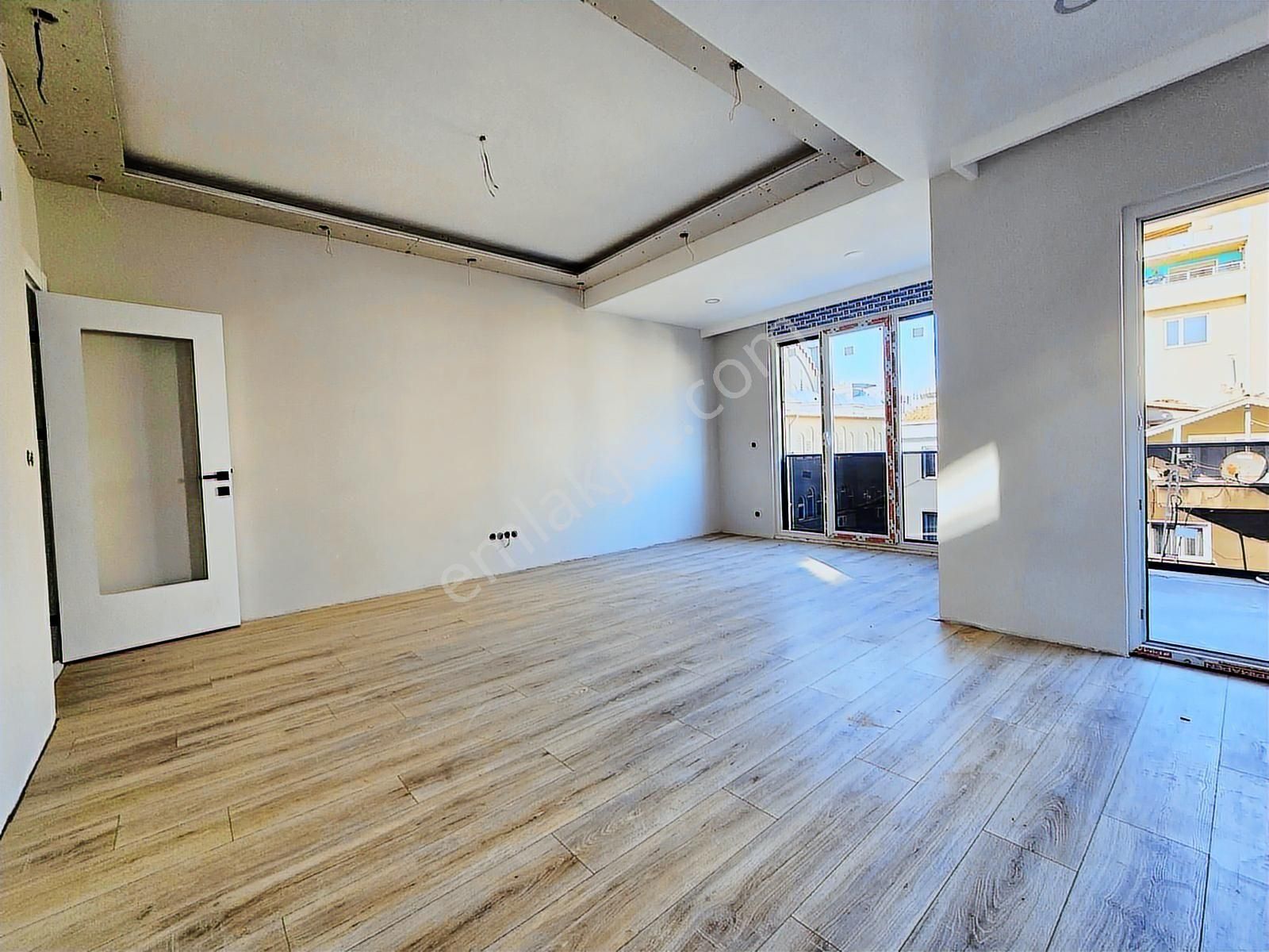 Sıfır Butik Sitede 3+1 Ebeveyn Banyolu Ön Cephe Daire - Görsel 8