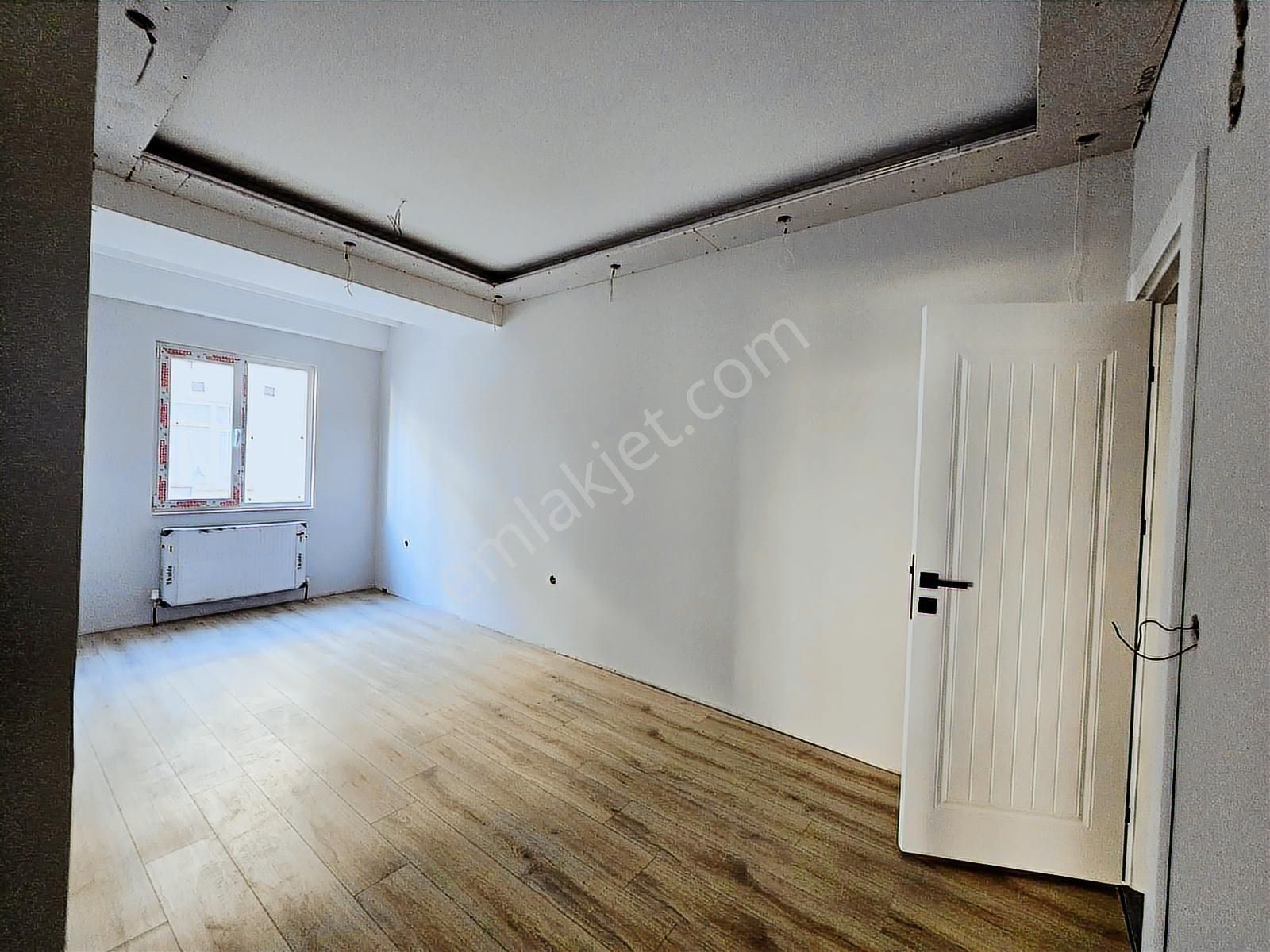 Sıfır Butik Sitede 3+1 Ebeveyn Banyolu Ön Cephe Daire - Görsel 7