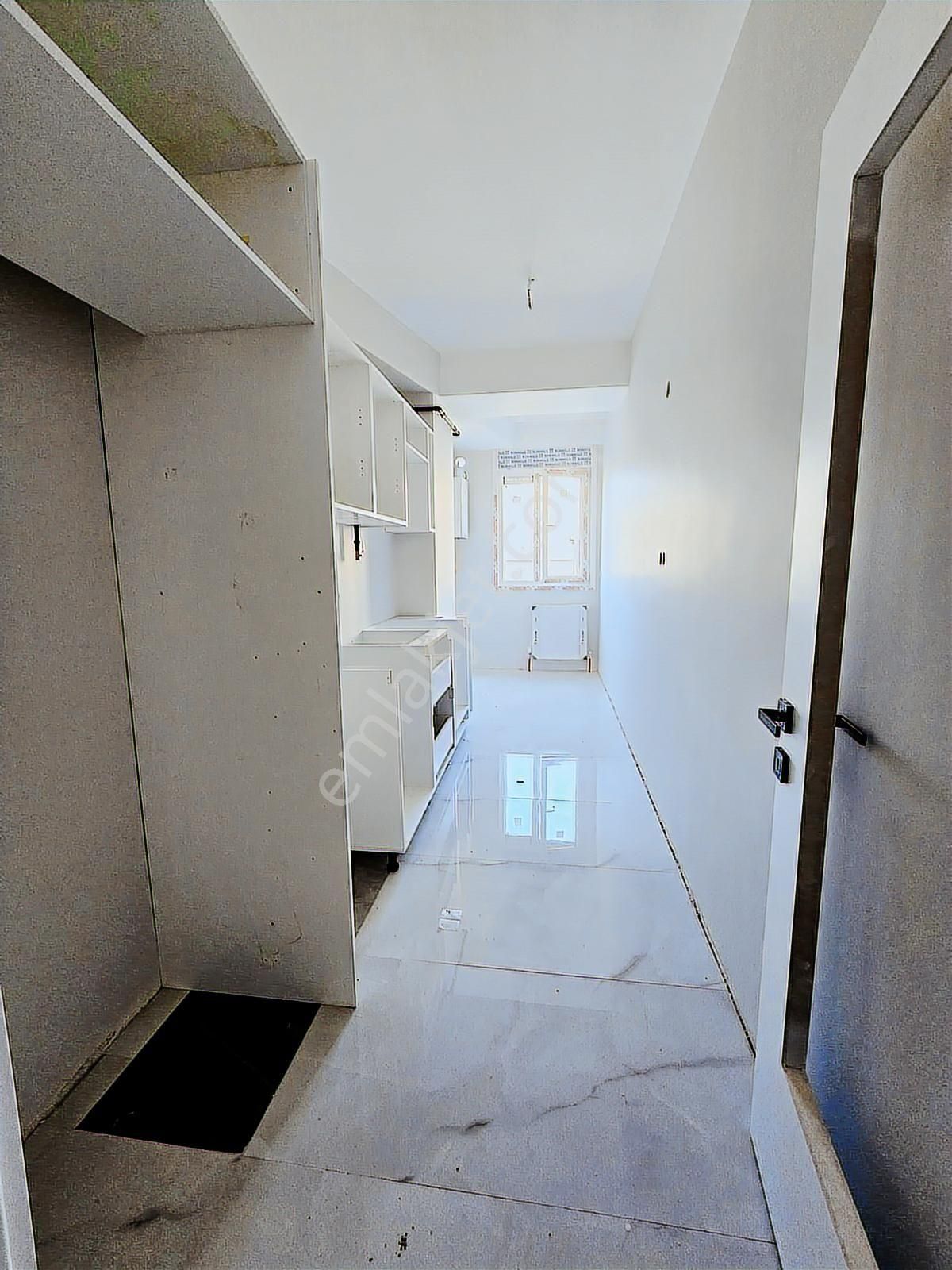 Sıfır Butik Sitede 3+1 Ebeveyn Banyolu Ön Cephe Daire - Görsel 18