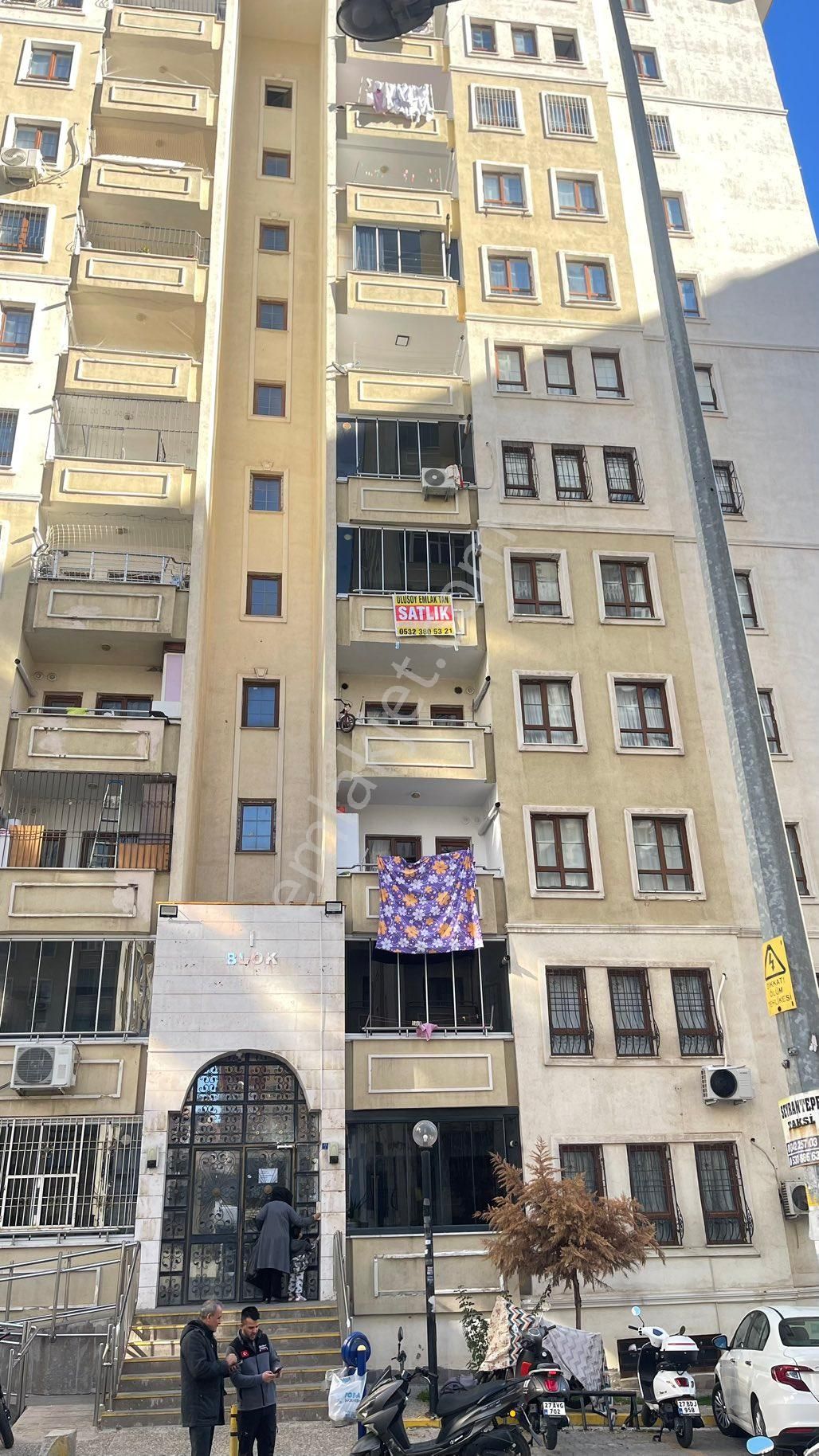 Ulusoy Gayrimenkul Den Seyrantepe Seç Konutlarında Satılık 3+1 Ful Duvar Kagıdı Yapılı Çift Balkonlu