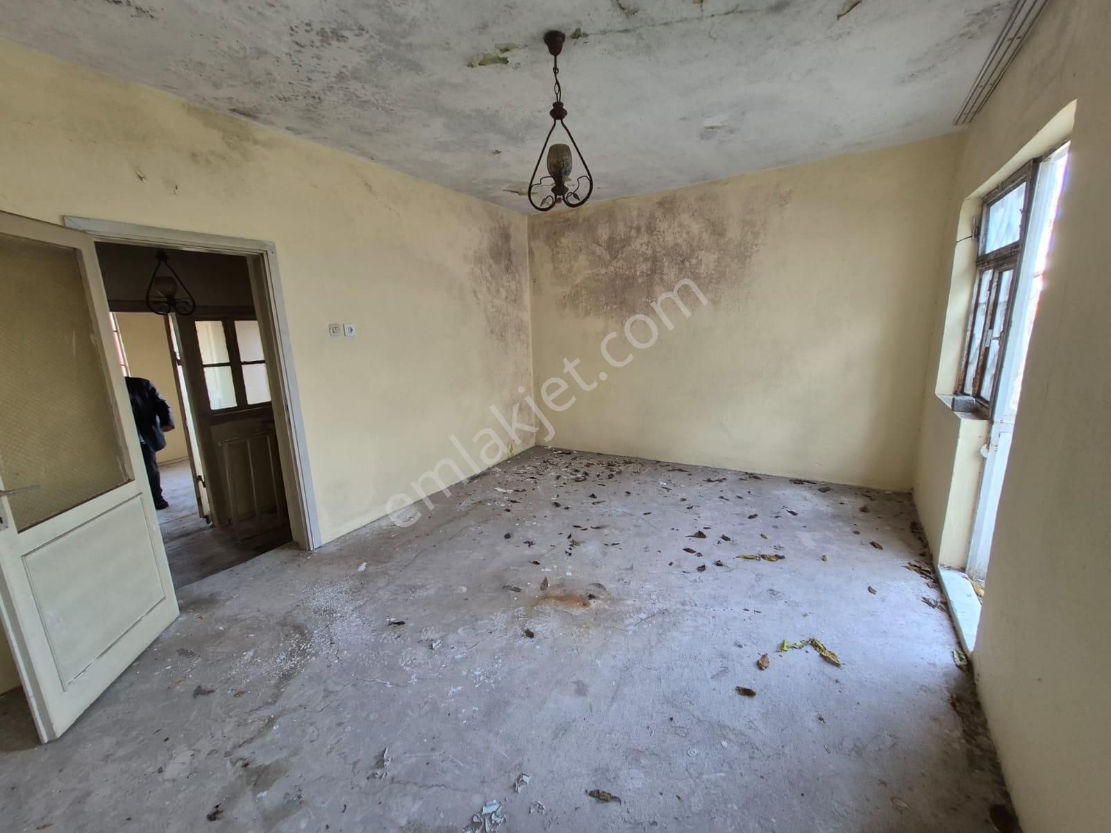 Rumeli World'den Ayvalık Merkezde Satılık Rum Evi - Görsel 8