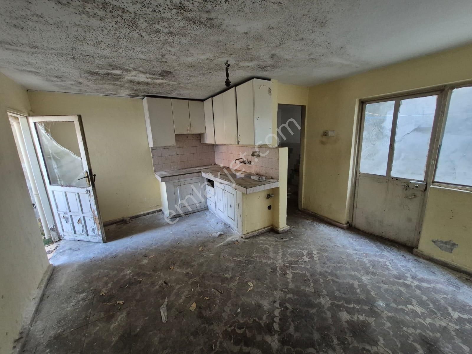 Rumeli World'den Ayvalık Merkezde Satılık Rum Evi - Görsel 12