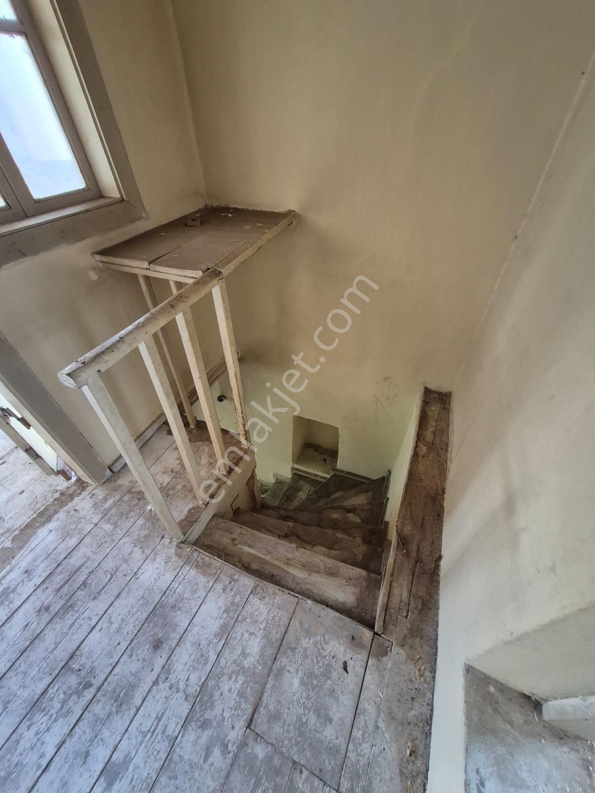 Rumeli World'den Ayvalık Merkezde Satılık Rum Evi - Görsel 14