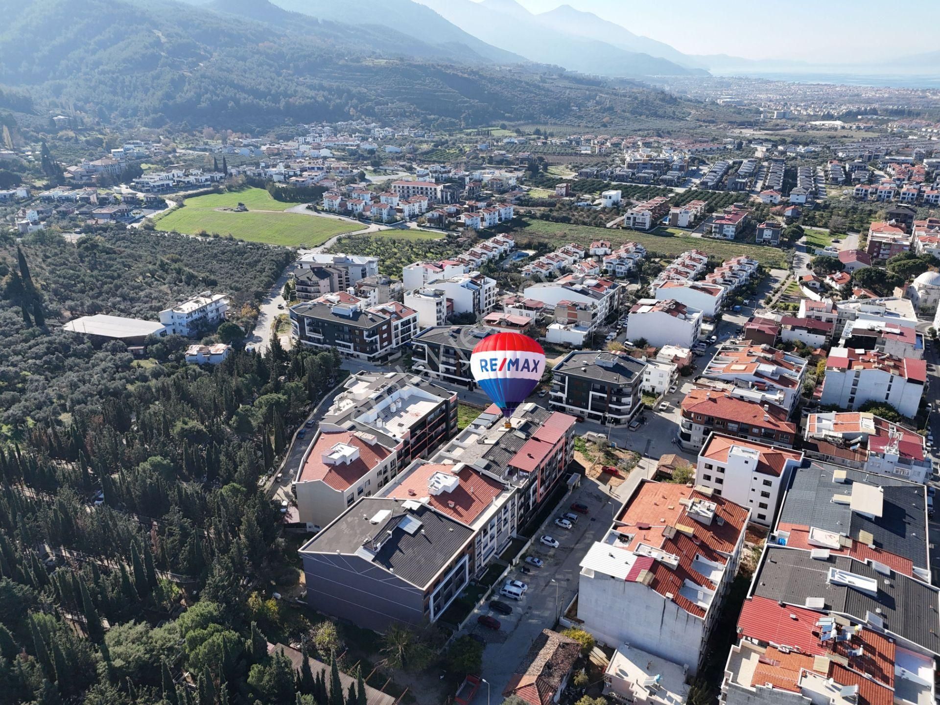 Davutlar’da Havuzlu Sıte İçerısınde, Satılık 2+1 Daıre - Görsel 2