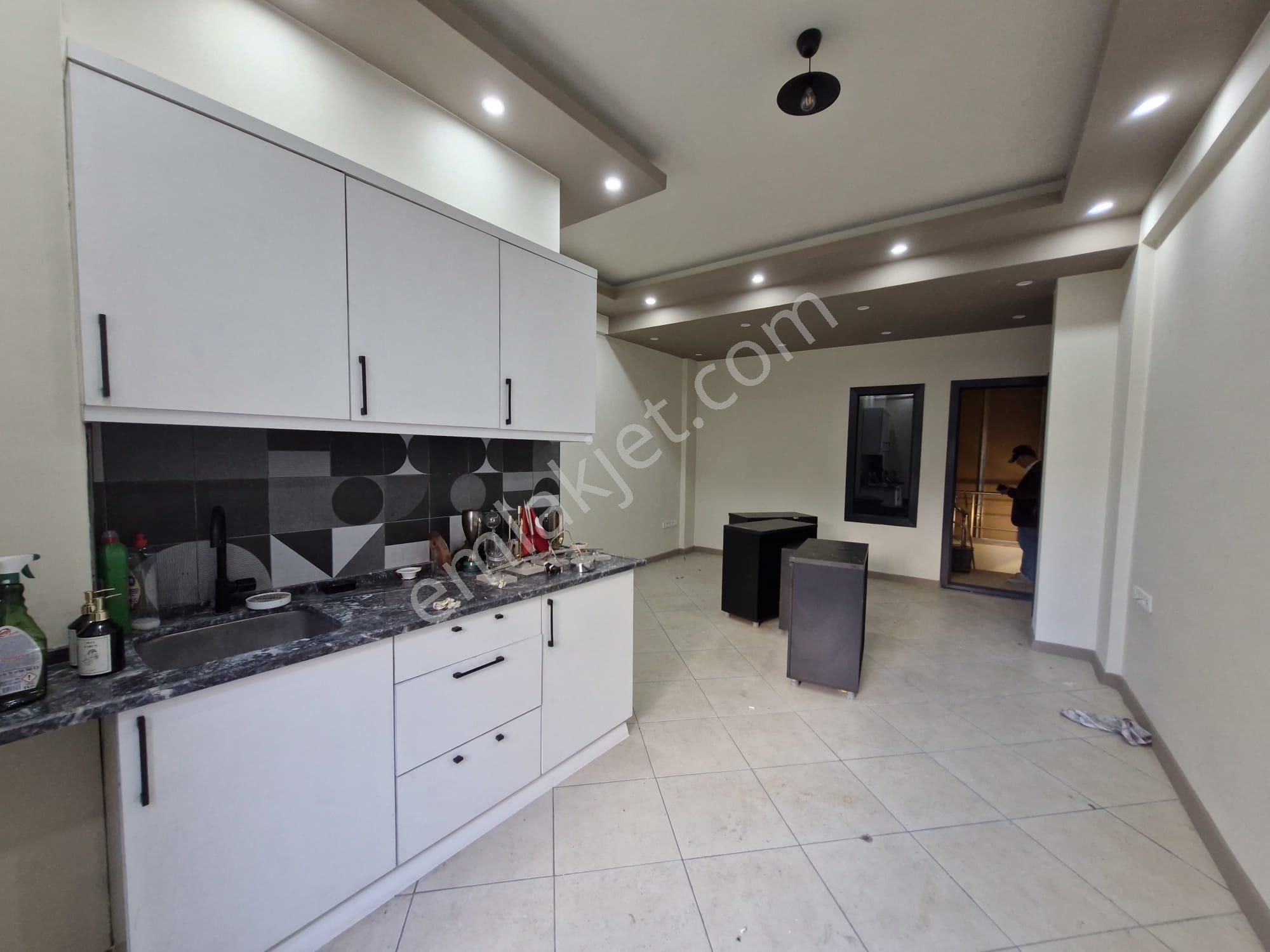 Goldhouse Dan Satılık Günlükbaşı Cadde Üzerinde Depolu 195 M2 Fırsat Fiyata Dükkan - Görsel 5