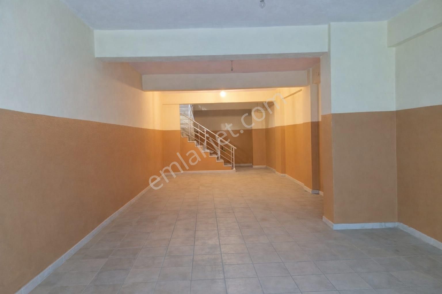 Goldhouse Dan Satılık Günlükbaşı Cadde Üzerinde Depolu 195 M2 Fırsat Fiyata Dükkan - Görsel 24