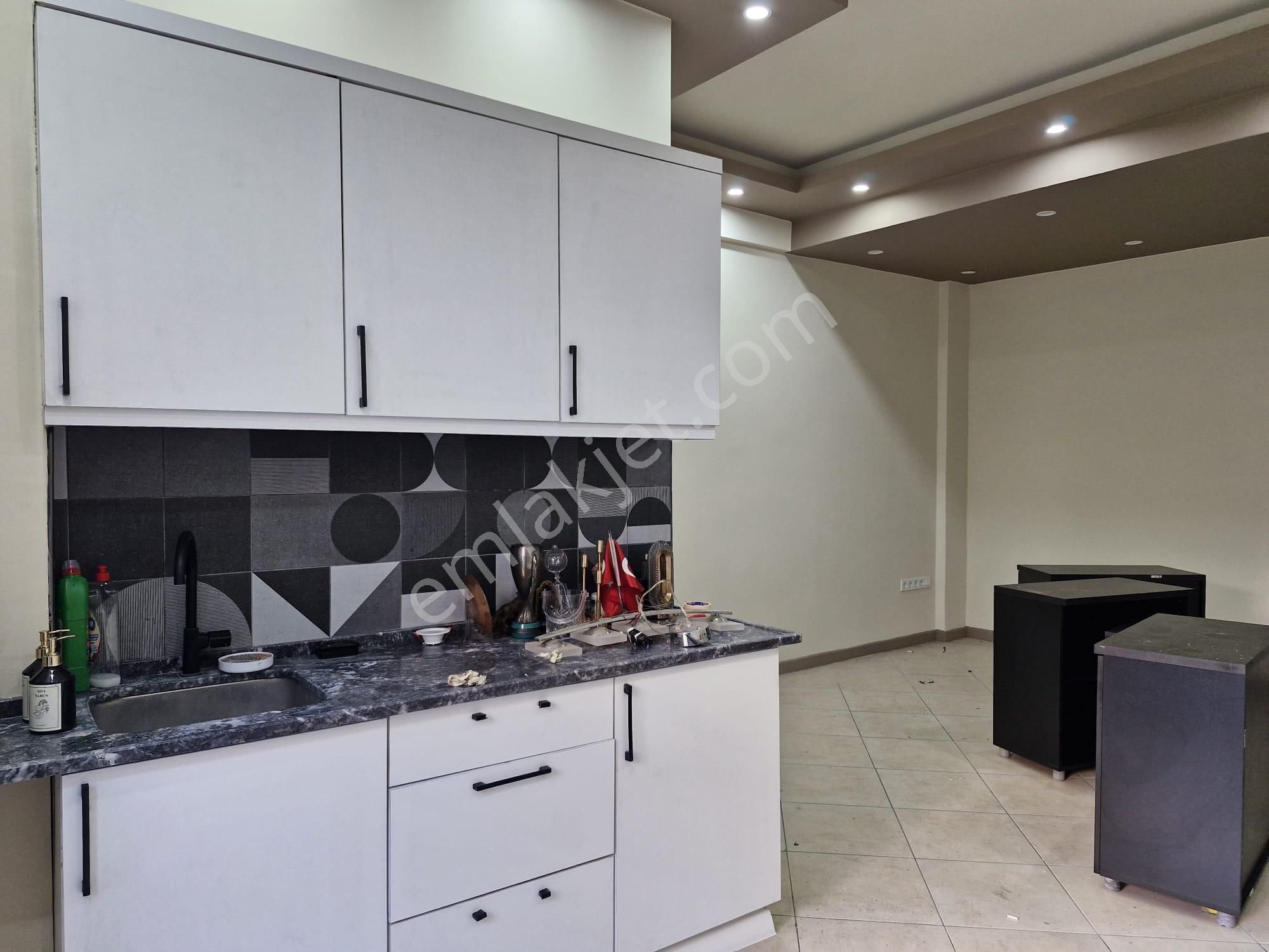 Goldhouse Dan Satılık Günlükbaşı Cadde Üzerinde Depolu 195 M2 Fırsat Fiyata Dükkan - Görsel 4