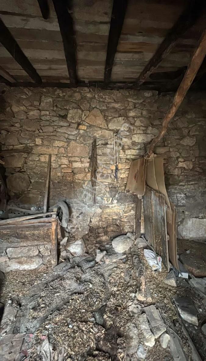 Köy Emlak'tan Satılık Taş Bina - Görsel 4