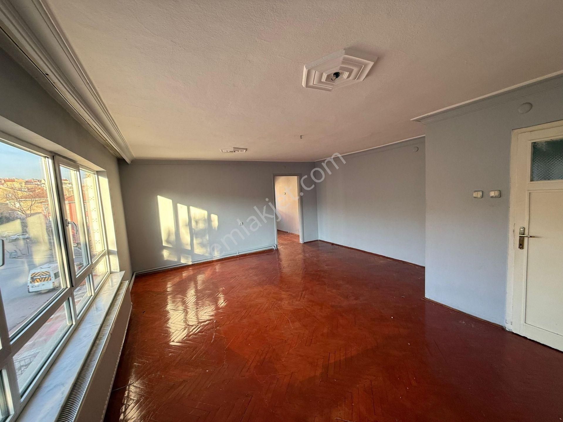 Yunus Emre Caddesi Ve Danışment Göbek Paraleli Katta Ön Cephe - Görsel 4