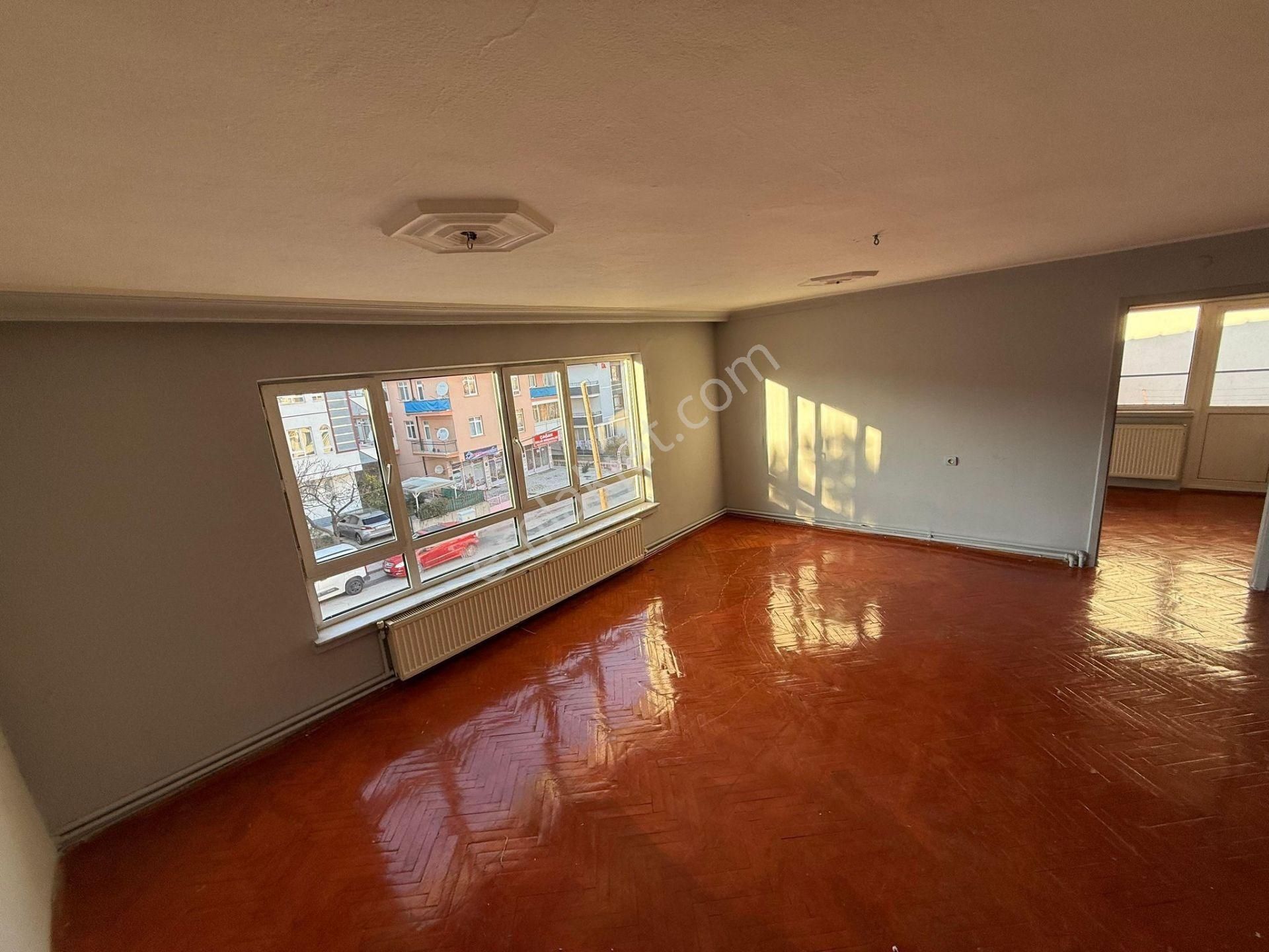 Yunus Emre Caddesi Ve Danışment Göbek Paraleli Katta Ön Cephe - Görsel 2