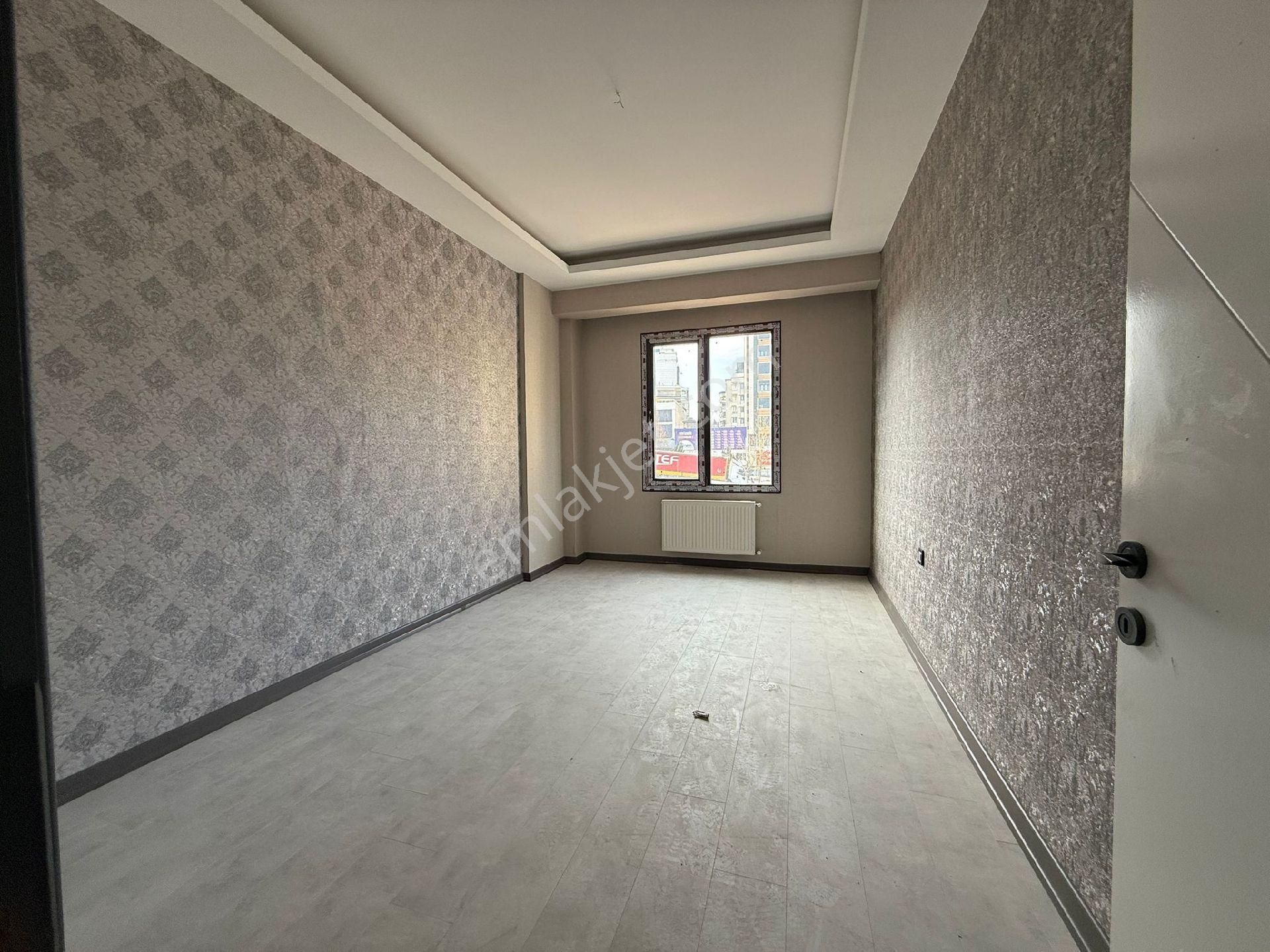 Yavuz Emlak Tan Satılık Daire Arakat Karaköprü Otogar Yanında 5+1 - Görsel 20