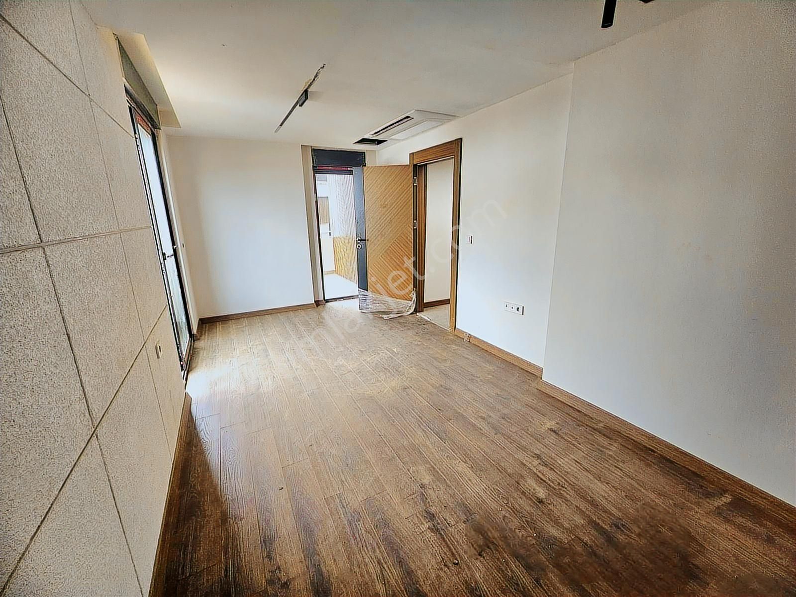 Kemeragzı'nda Ultra Luks 4+1 Mustakıl Vılla - Görsel 18