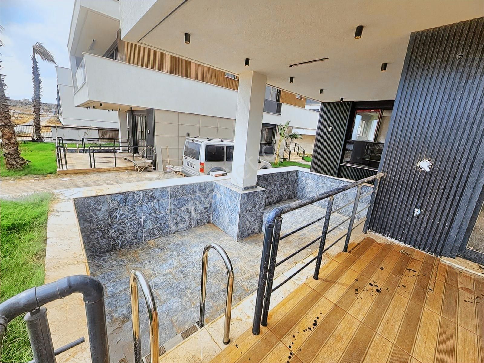 Kemeragzı'nda Ultra Luks 4+1 Mustakıl Vılla - Görsel 13