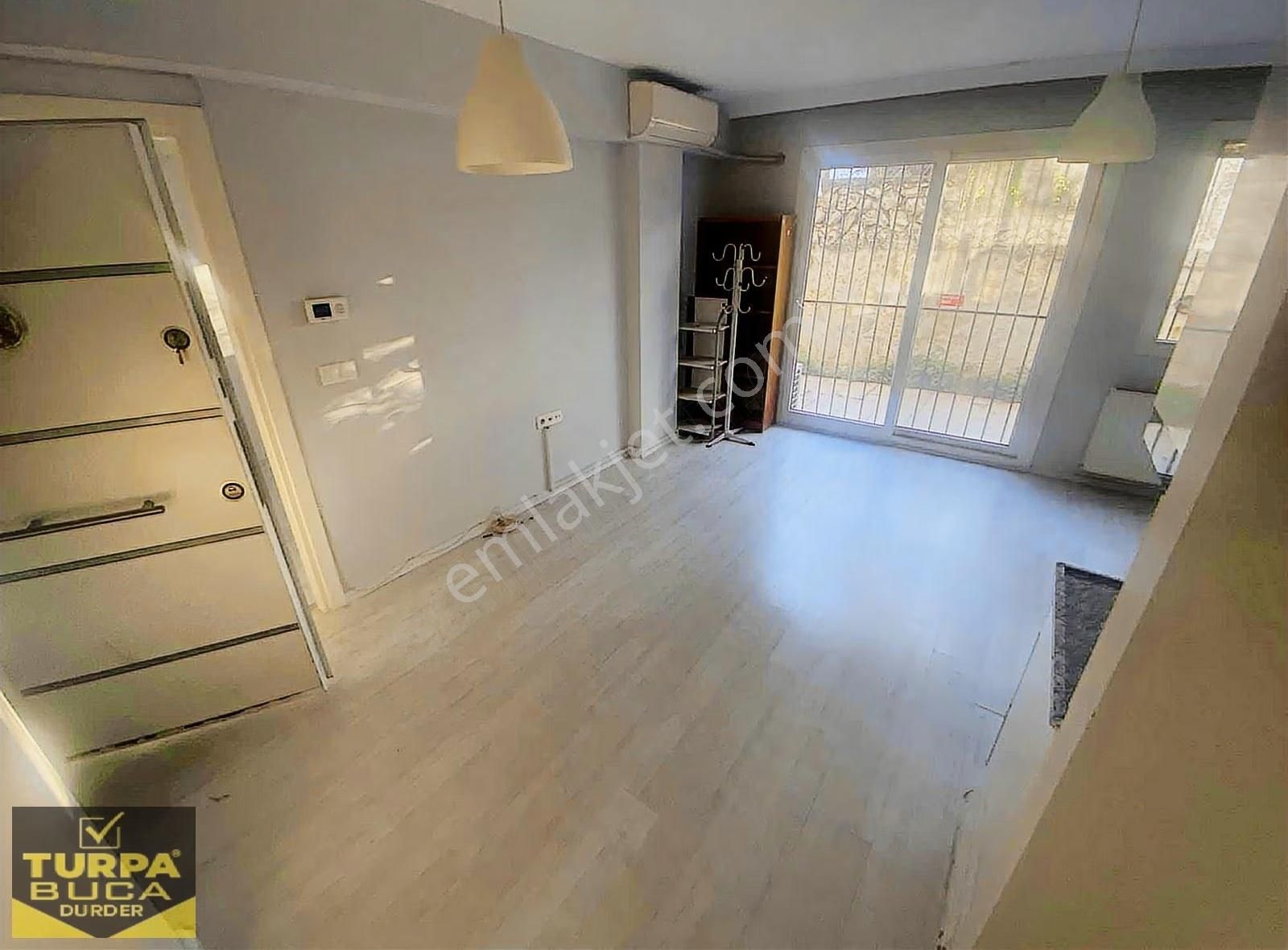 Turpa''dan Hasanağa Dibi 1+1 60m2 D.gazlı Klimalı Bahçeli Daire - Görsel 34