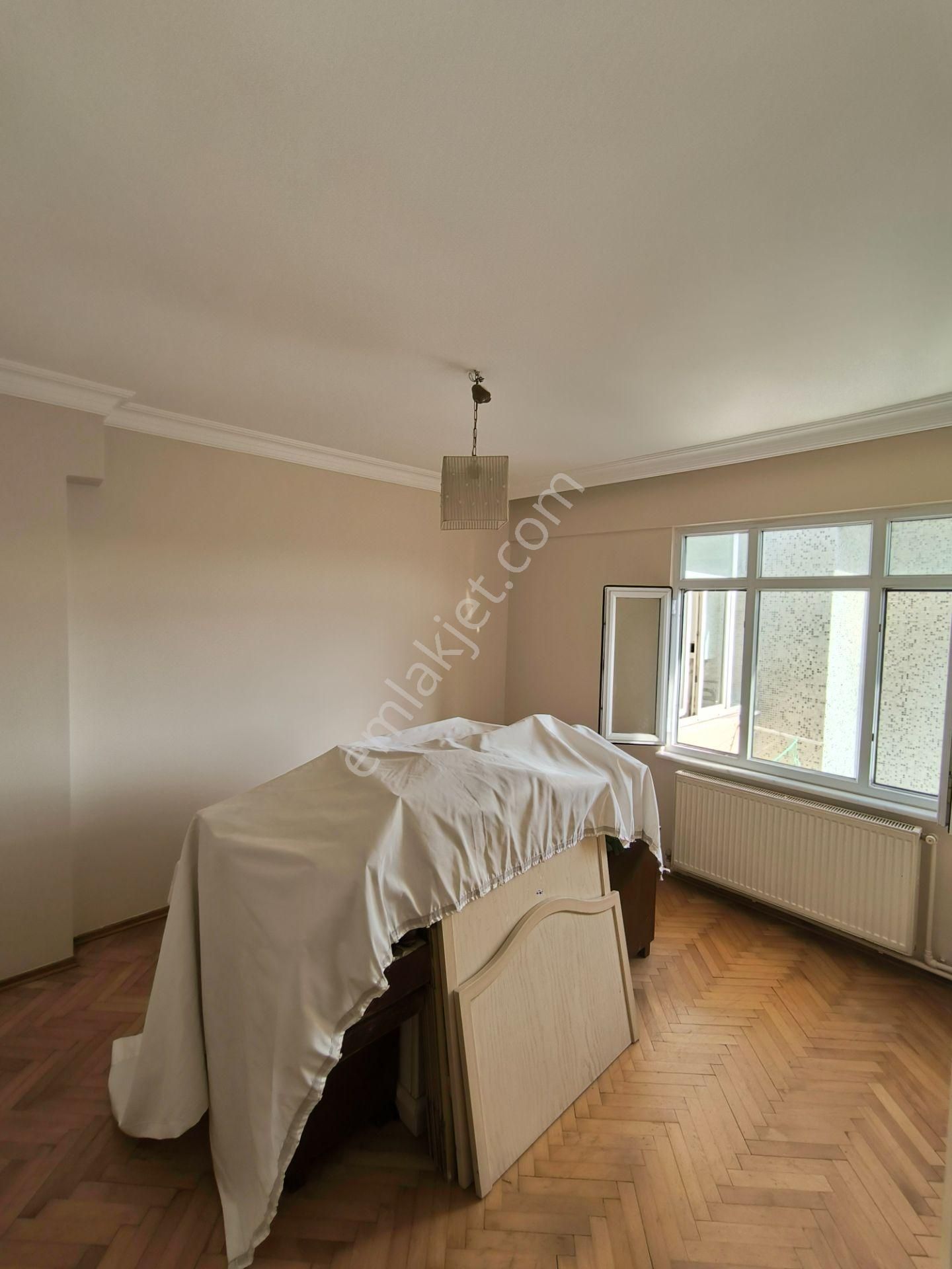 Merkezi Lokasyonda Açık Otoparklı 3+1 Temiz Satılık Daire - Görsel 12