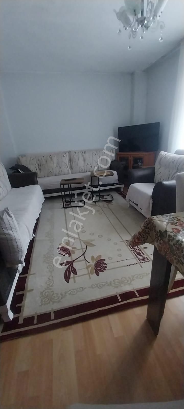 Torunlar Emlaktan Yenimahallede Satılık 2+1 Kombili, Balkonlu