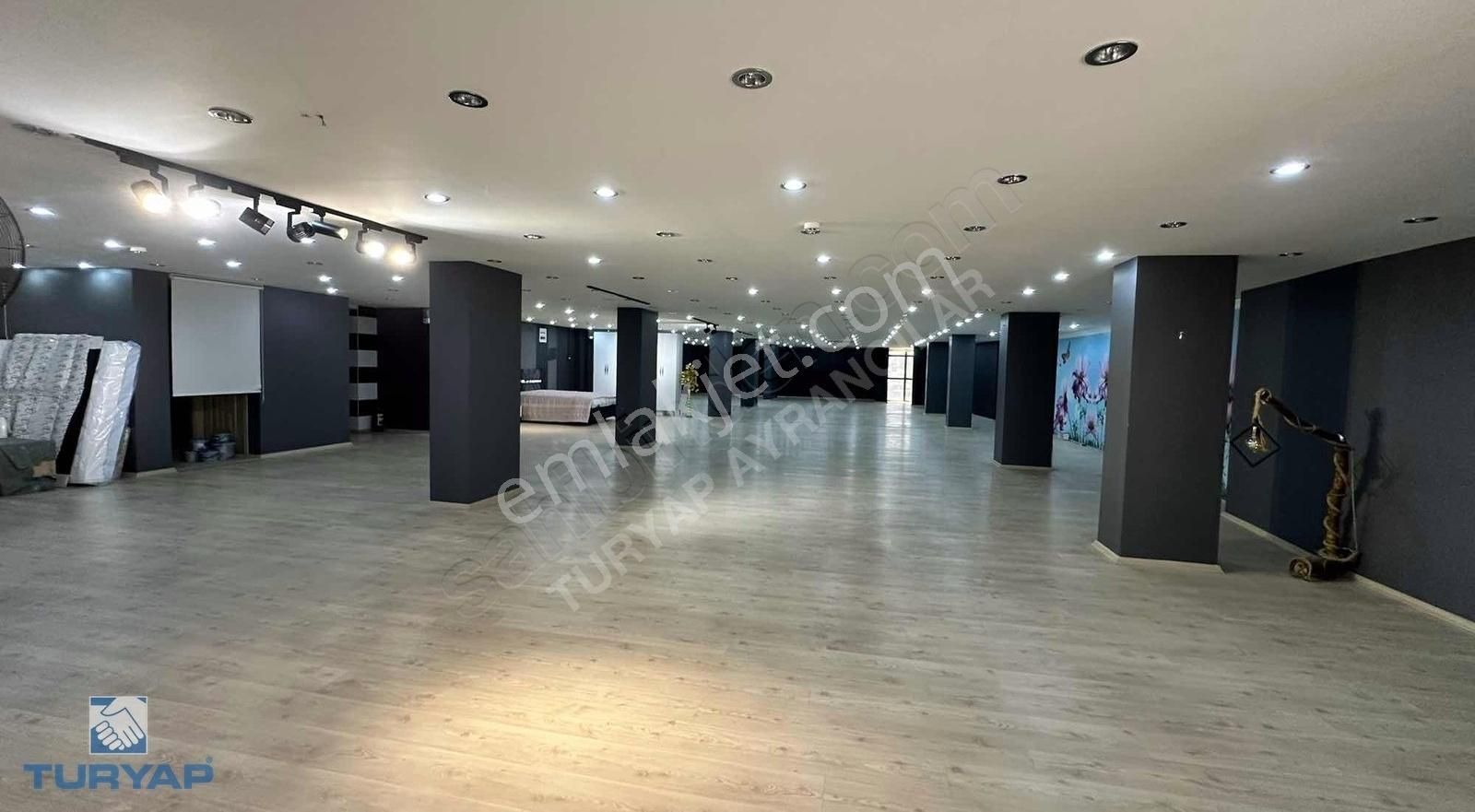 Turyap'tan Ana Cadde Üzeri 4 Katlı 1350m2 Komple Kiralık İşyeri - Görsel 5