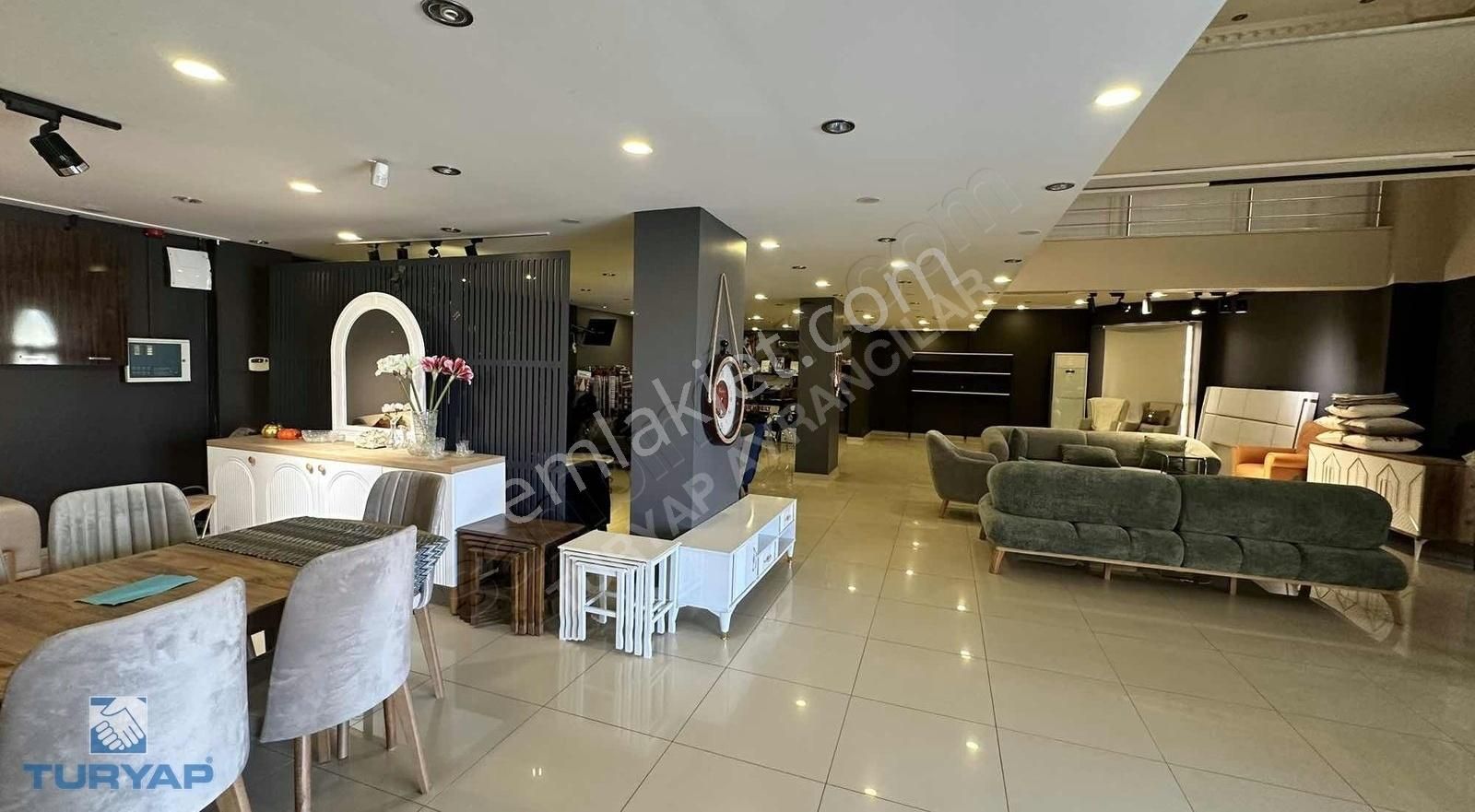 Turyap'tan Ana Cadde Üzeri 4 Katlı 1350m2 Komple Kiralık İşyeri - Görsel 3