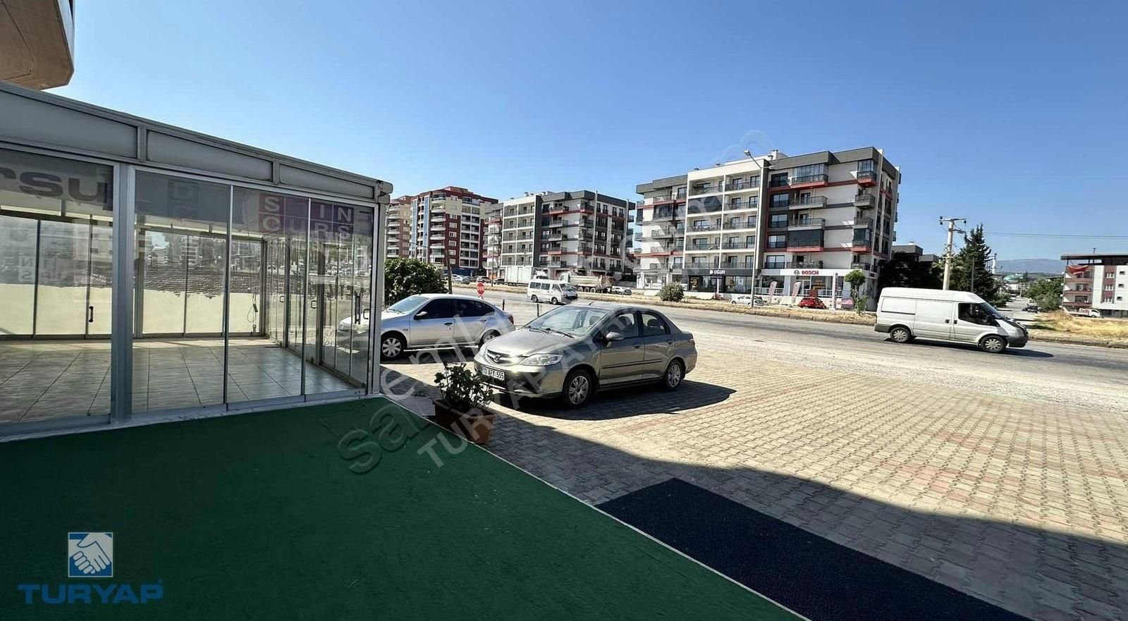 Turyap'tan Ana Cadde Üzeri 4 Katlı 1350m2 Komple Kiralık İşyeri - Görsel 18
