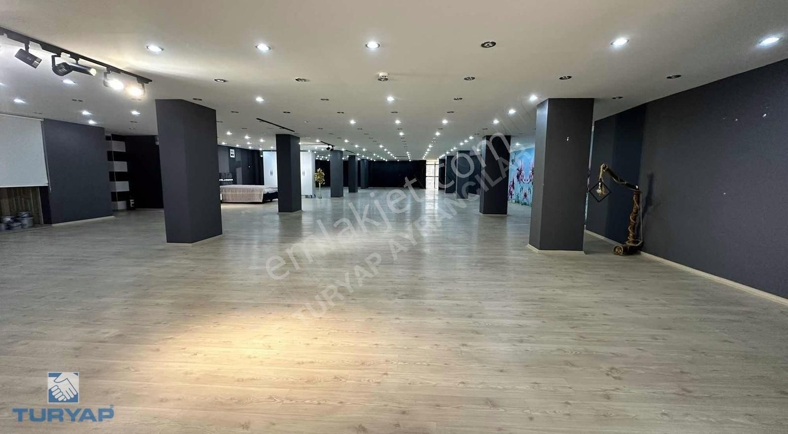 Turyap'tan Ana Cadde Üzeri 4 Katlı 1350m2 Komple Kiralık İşyeri - Görsel 12