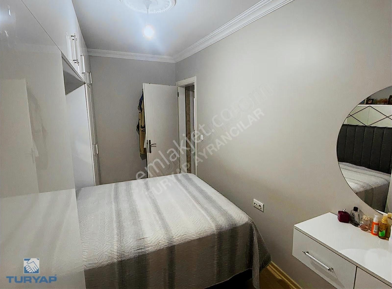 Turyap'tan Tadilatlı, Ana Caddeye Yakın, 2+1 Kapalı Mutfak Daire - Görsel 3