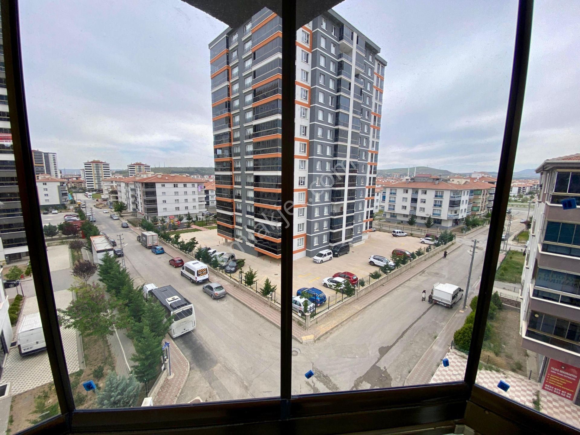 Yenikent Menderes Mah'de 4+1 Ultra Lüks Yapılı Fırsat Daire - Görsel 27