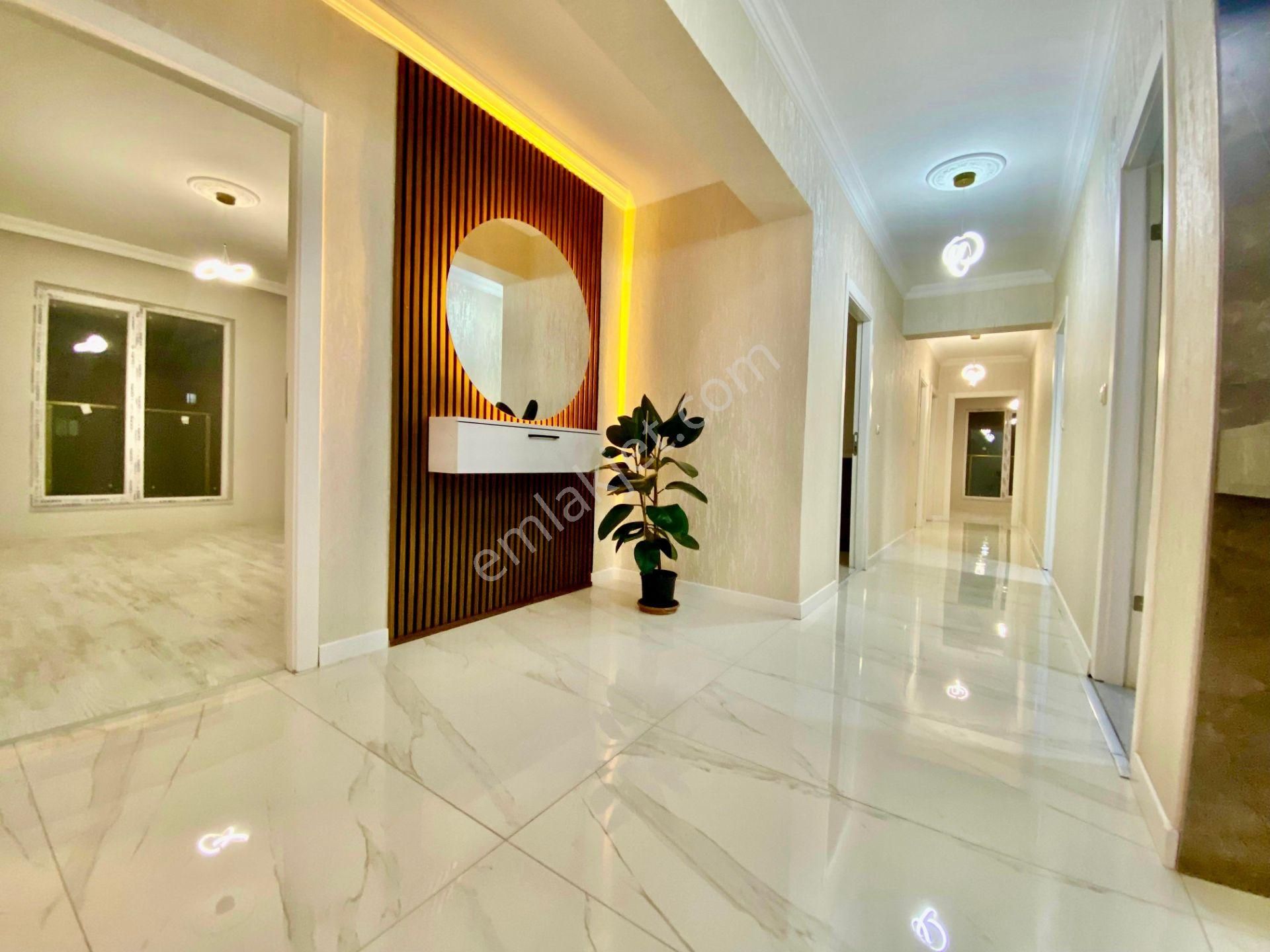 Yenikent Menderes Mah'de 4+1 Ultra Lüks Yapılı Fırsat Daire - Görsel 34