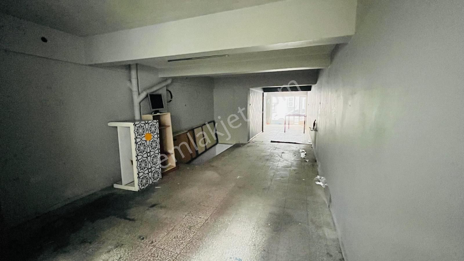 Fomara'da Kiralık Geniş Çift Katlı Dükkan - Görsel 8