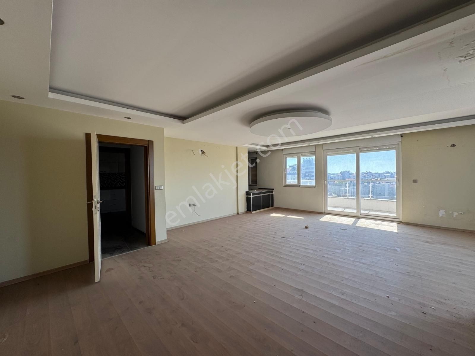 Serik, Yeni Mahalle'de, Eşsiz Konumda, Satılık 7+1 Dubleks Daire - Görsel 11