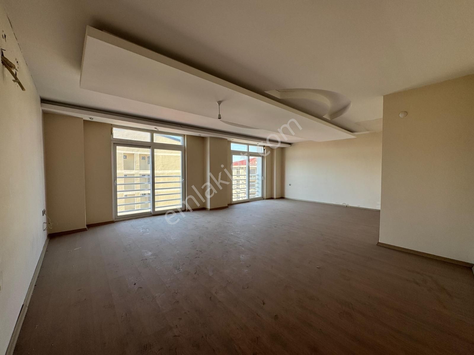 Serik, Yeni Mahalle'de, Eşsiz Konumda, Satılık 7+1 Dubleks Daire - Görsel 23