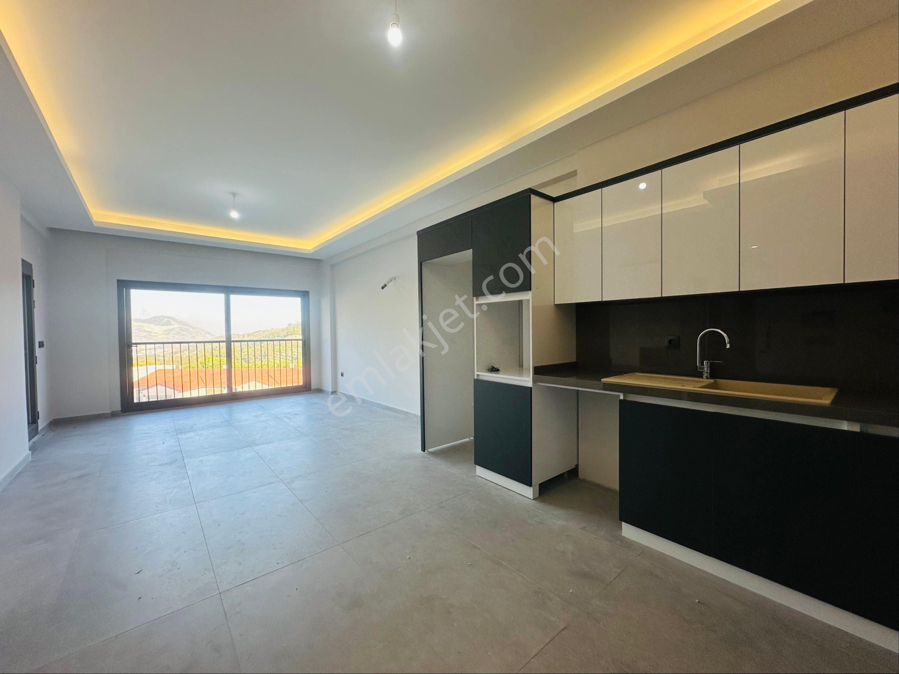 Kuşadası Davutlar Ağaçlıda Konsept 2+1 Tek Kat Bahceli Daire - Görsel 28