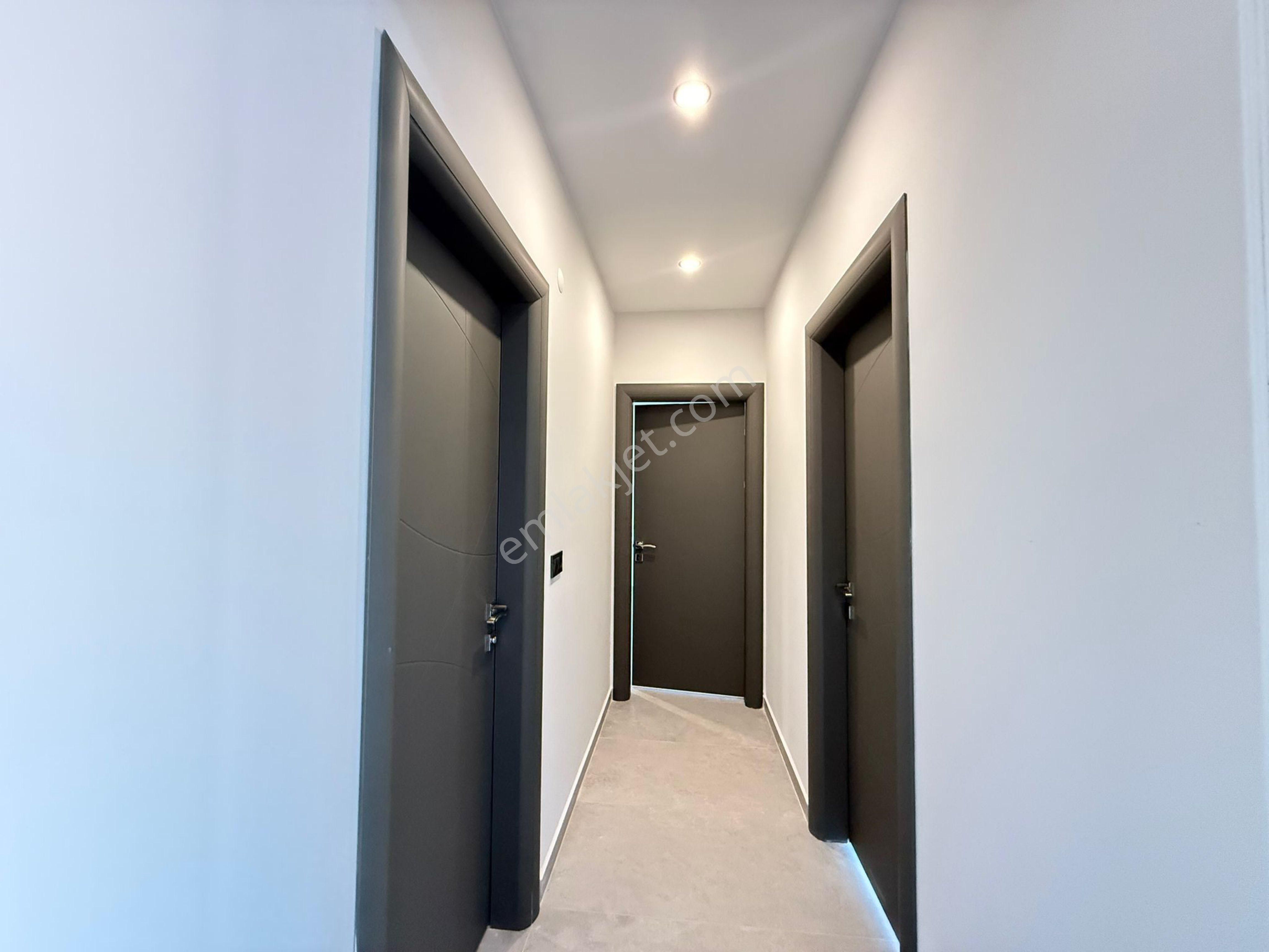 Kuşadası Davutlar Ağaçlıda Konsept 2+1 Tek Kat Bahceli Daire - Görsel 8