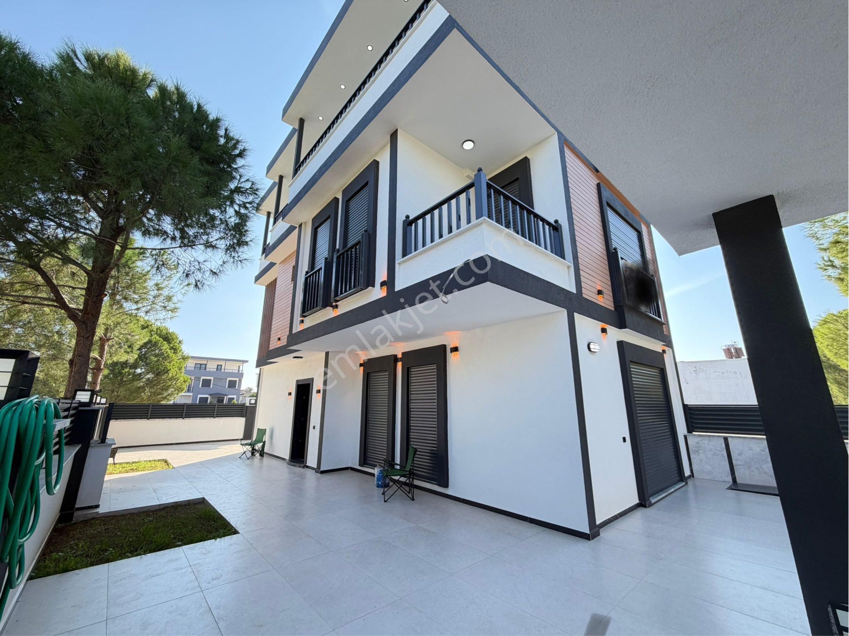 Efeler’de Ayrı Mutfak,tam Müstakil 4+1 Köşe Konum Villa - Görsel 10