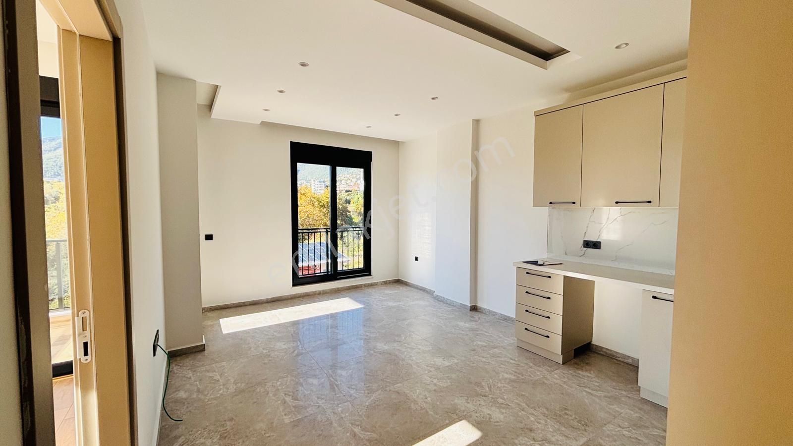 Alanya Oba Mahallesinde Satılık 2+1 Amerikan Mutfak Daire - Görsel 9