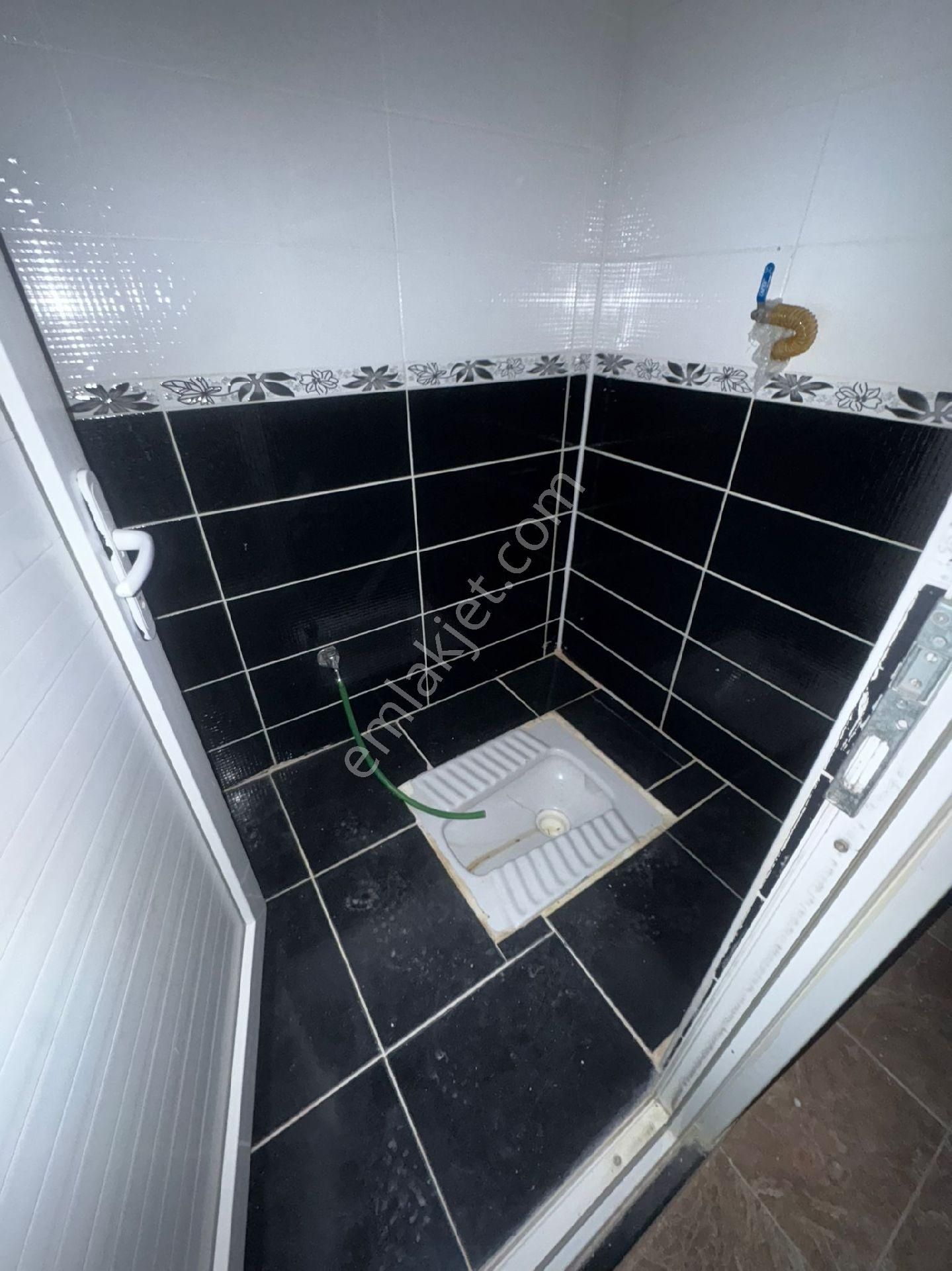 Kısmi Eşyalı Kiralık Daire Okul Cadde