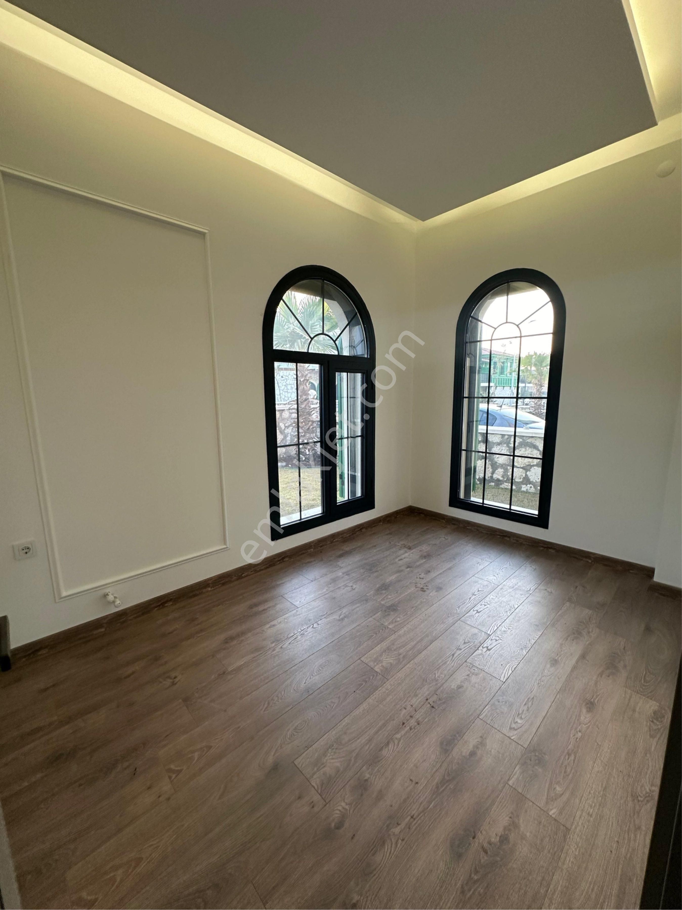 Müstakil Özel Havuzlu 4+1 Lüks Satılık Villa! - Görsel 12