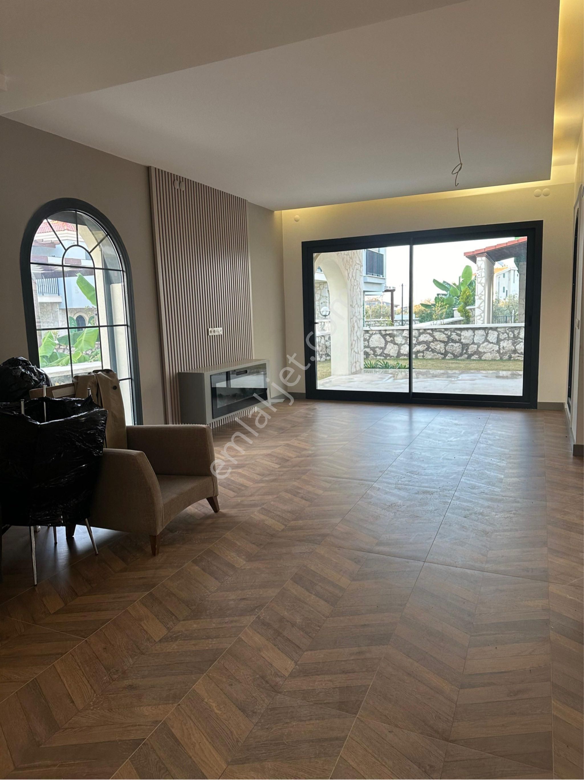 Müstakil Özel Havuzlu 4+1 Lüks Satılık Villa! - Görsel 9