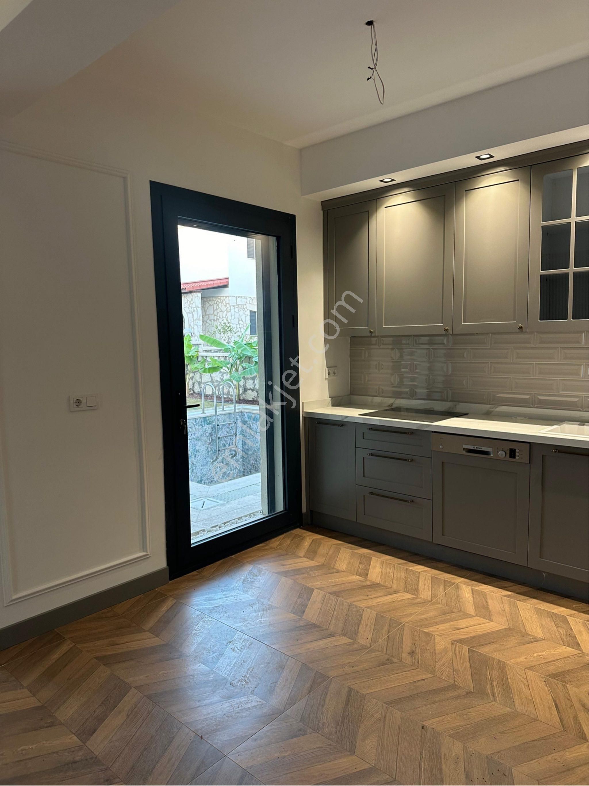 Müstakil Özel Havuzlu 4+1 Lüks Satılık Villa! - Görsel 3