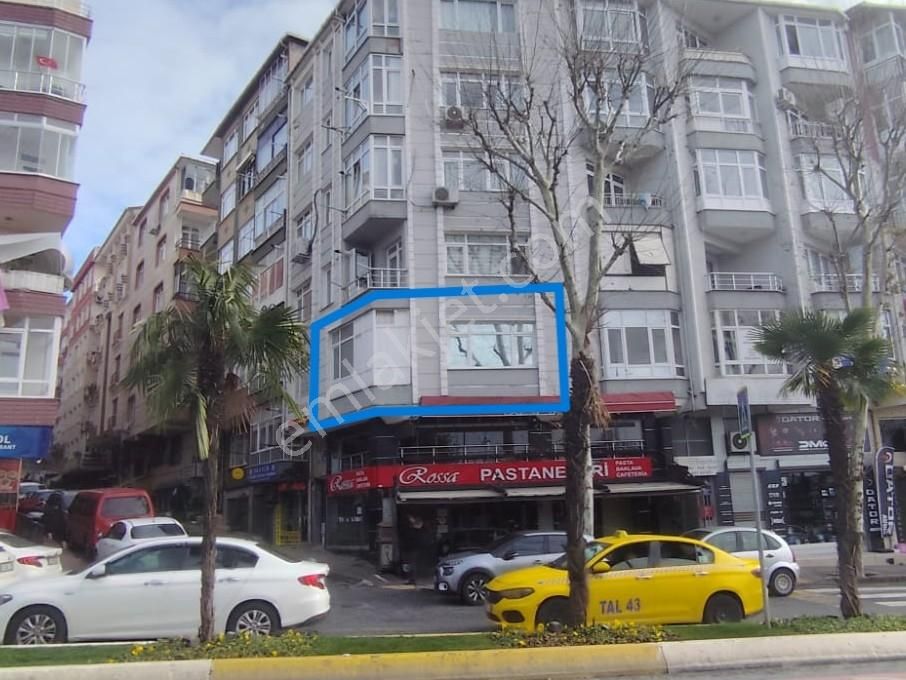 Azmir'den Satılık Vergi Dairesi Karşısı Geniş Ofis For Sale للبي - Görsel 11