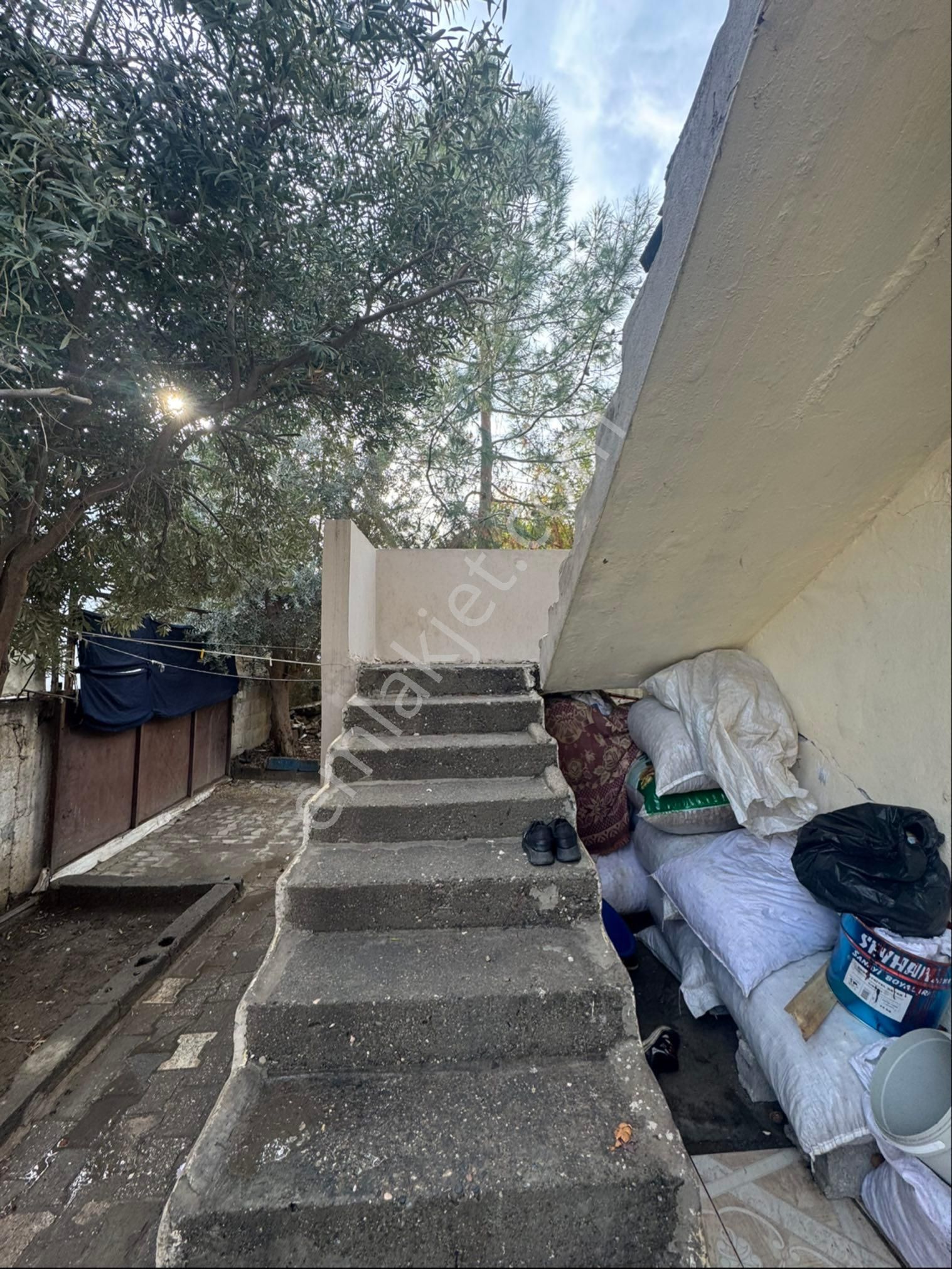 Şakirpaşa Uçak Mahallesinde Tek Katlı Bahçeli Müstakil Ev - Görsel 14