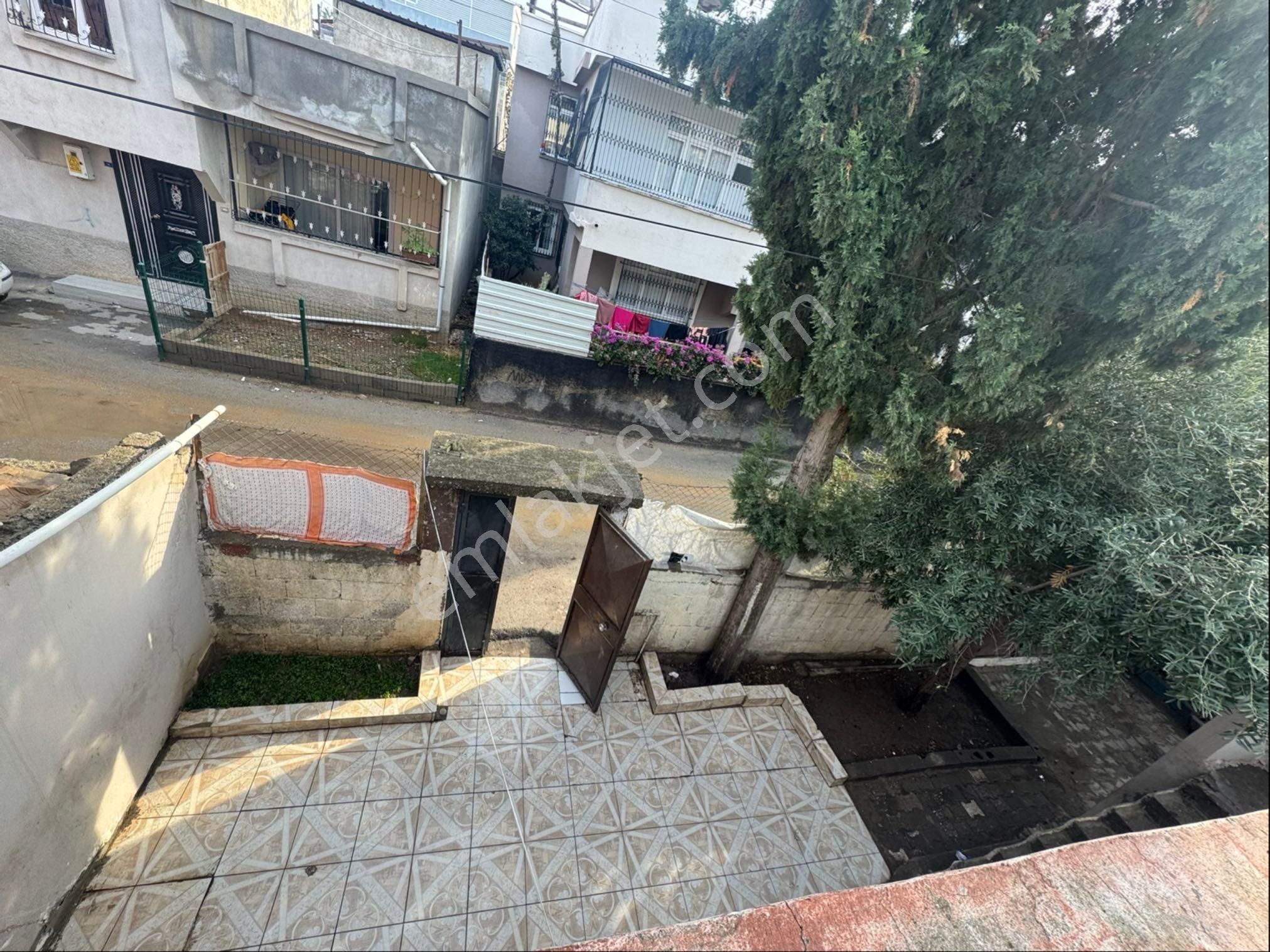 Şakirpaşa Uçak Mahallesinde Tek Katlı Bahçeli Müstakil Ev - Görsel 5