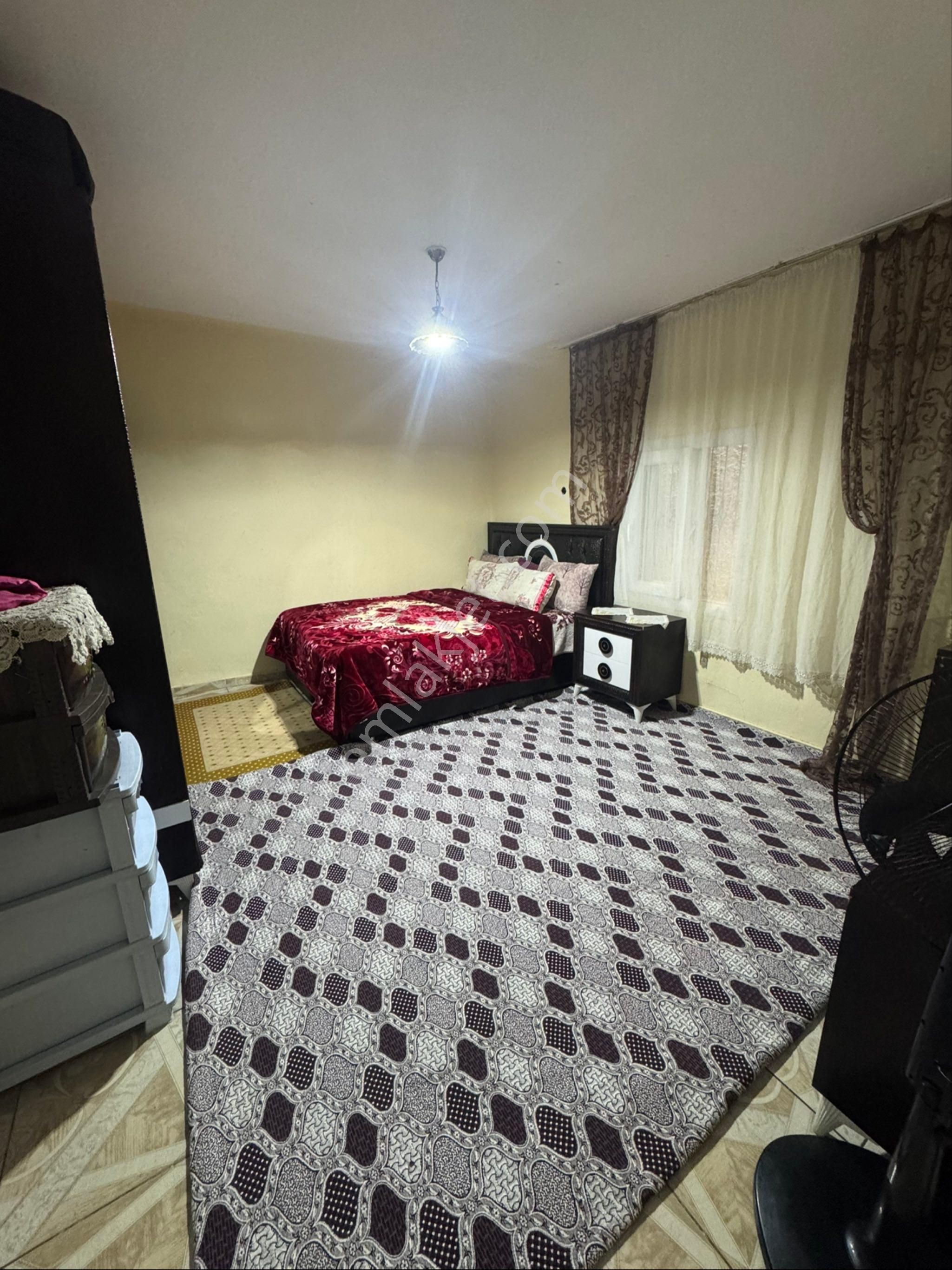 Şakirpaşa Uçak Mahallesinde Tek Katlı Bahçeli Müstakil Ev - Görsel 11